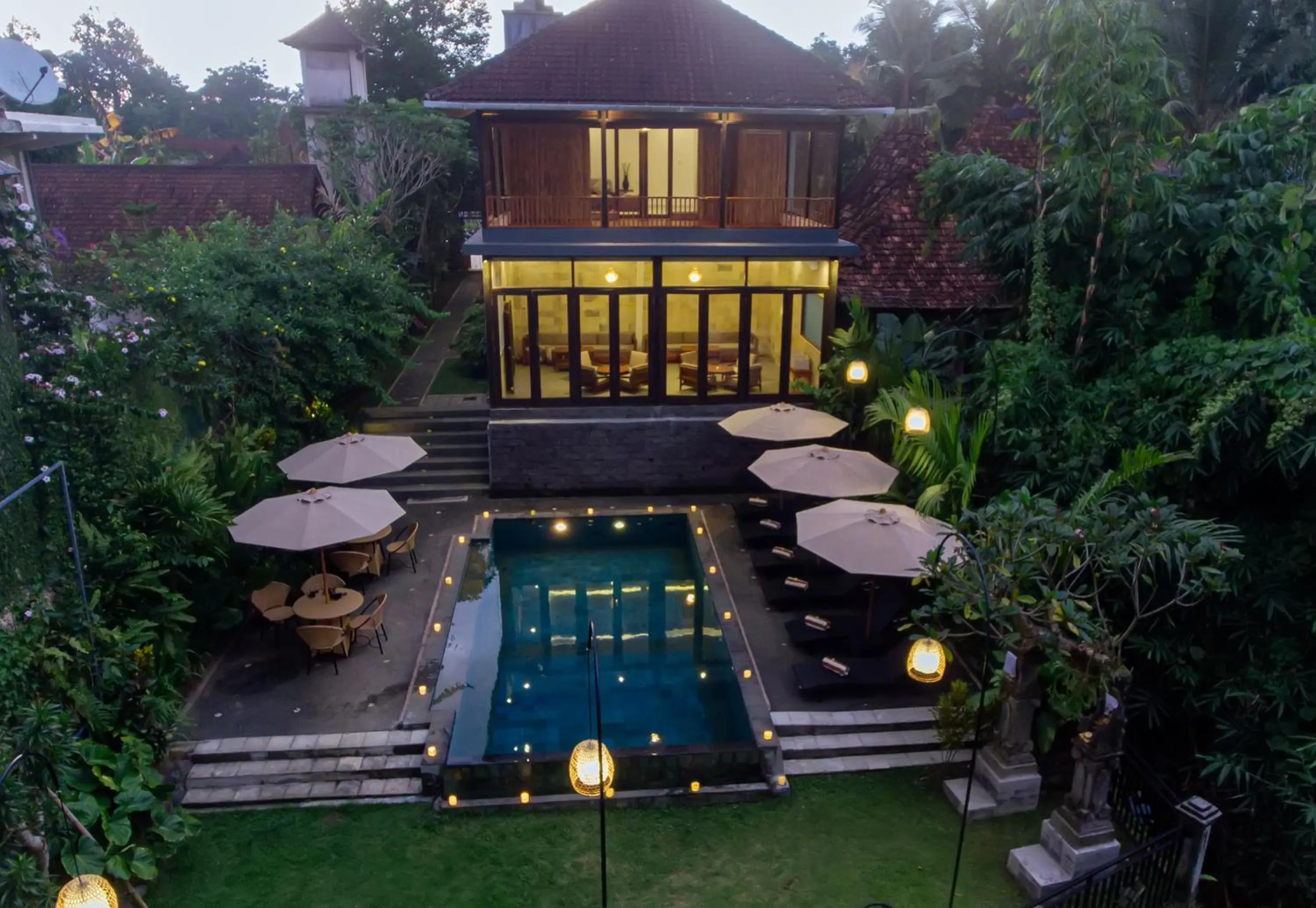 Property building in Ahamta Ubud by Prasi