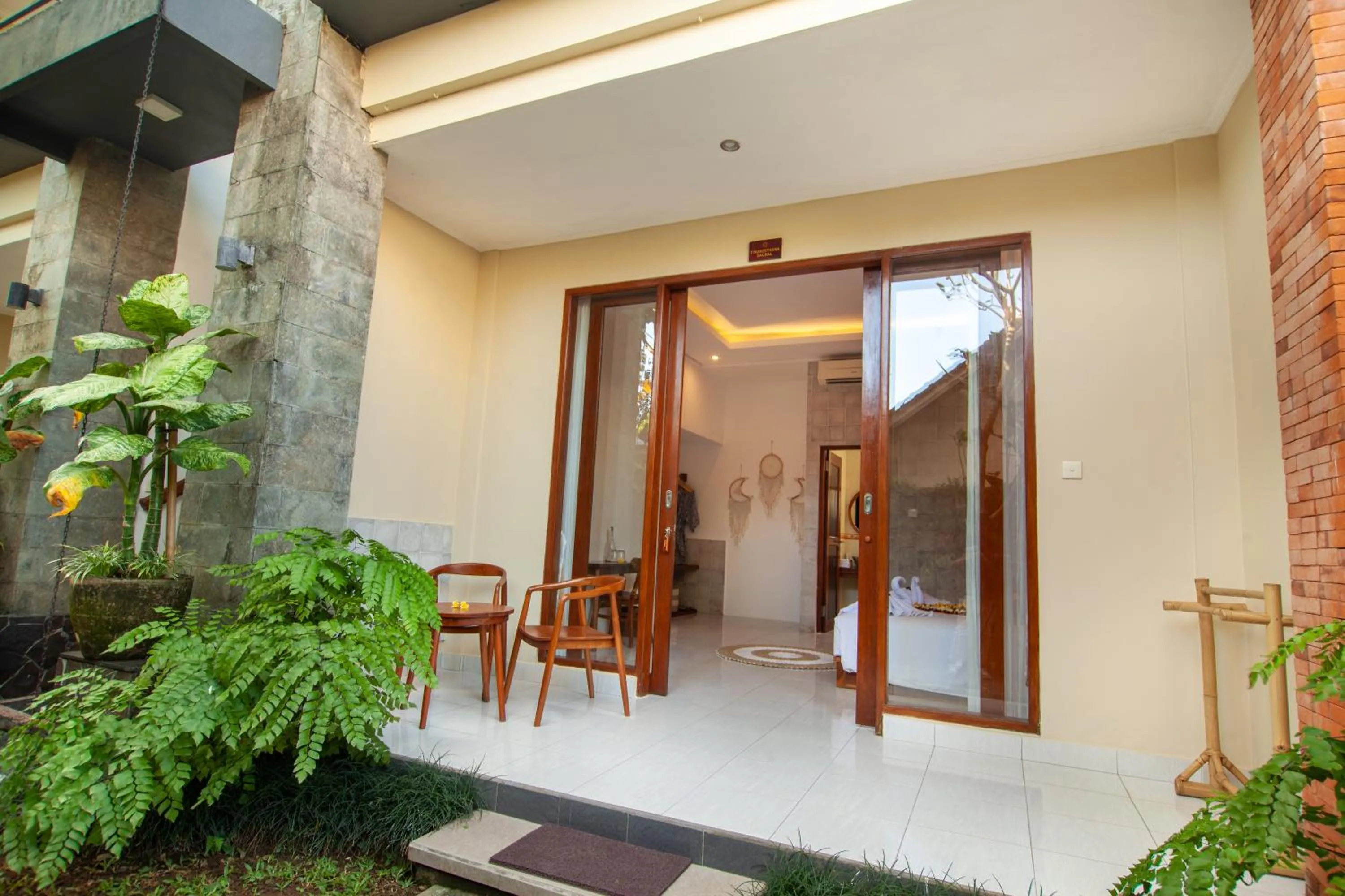 Balcony/Terrace in Ahamta Ubud by Prasi