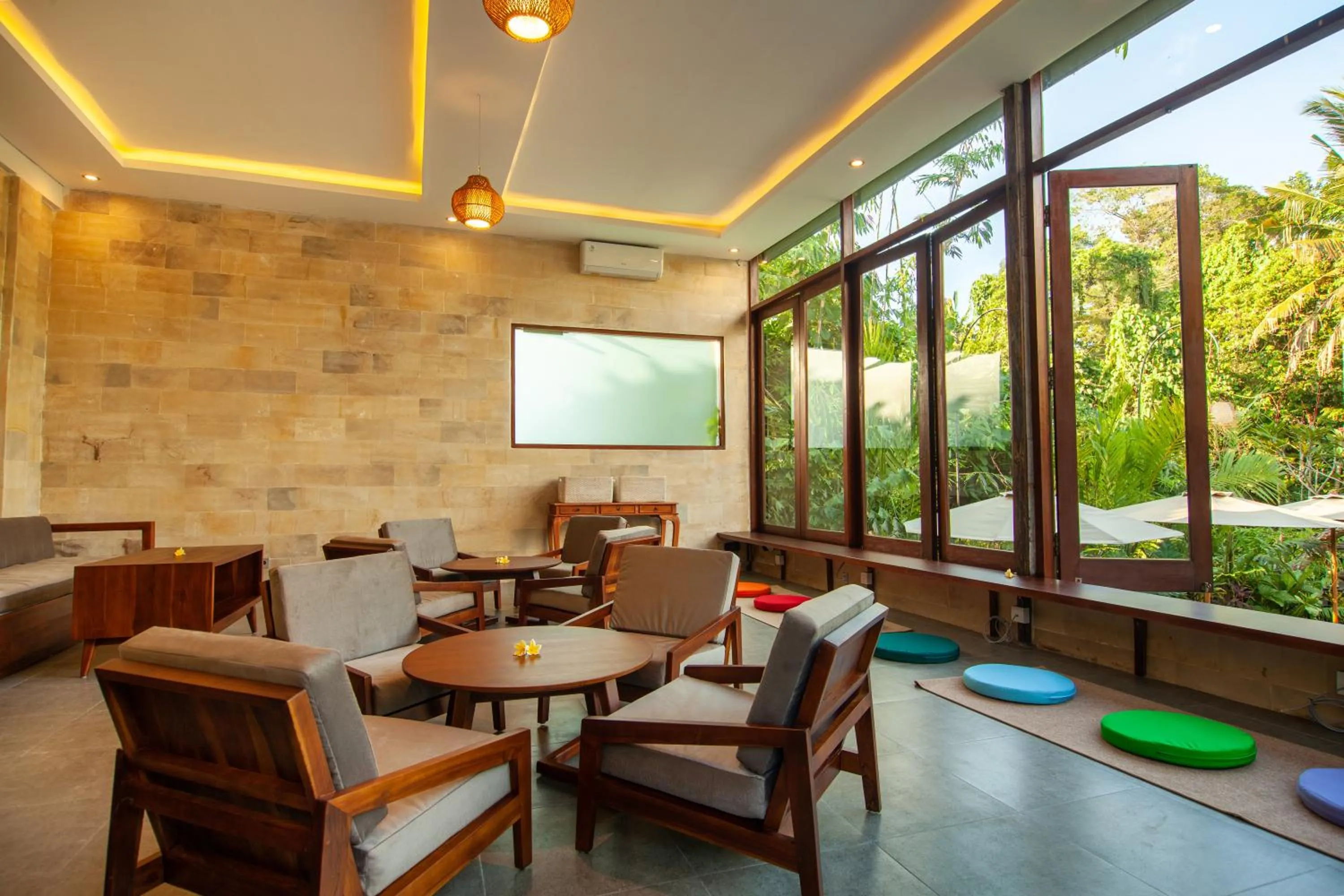 Seating area in Ahamta Ubud by Prasi