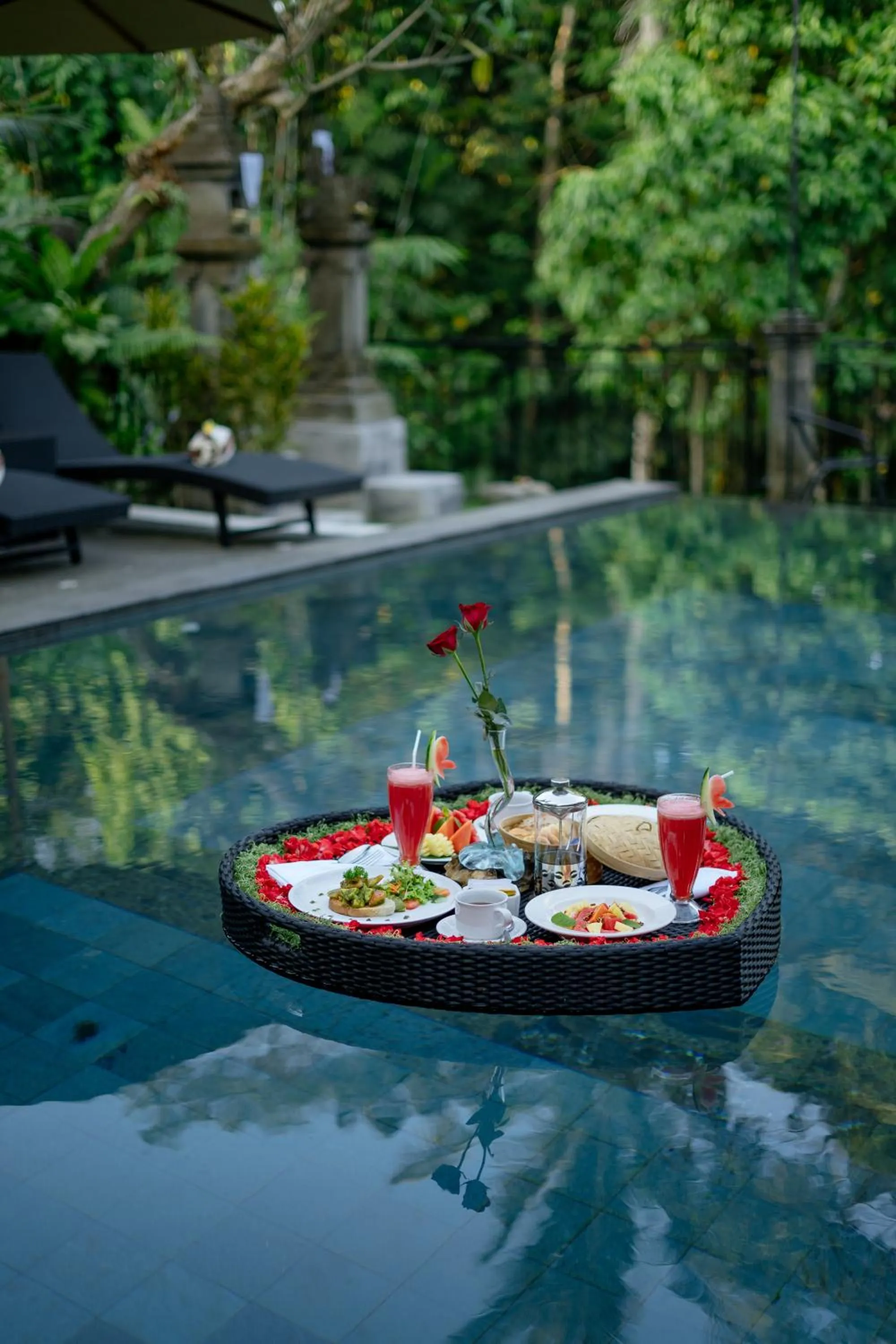 Breakfast in Ahamta Ubud by Prasi