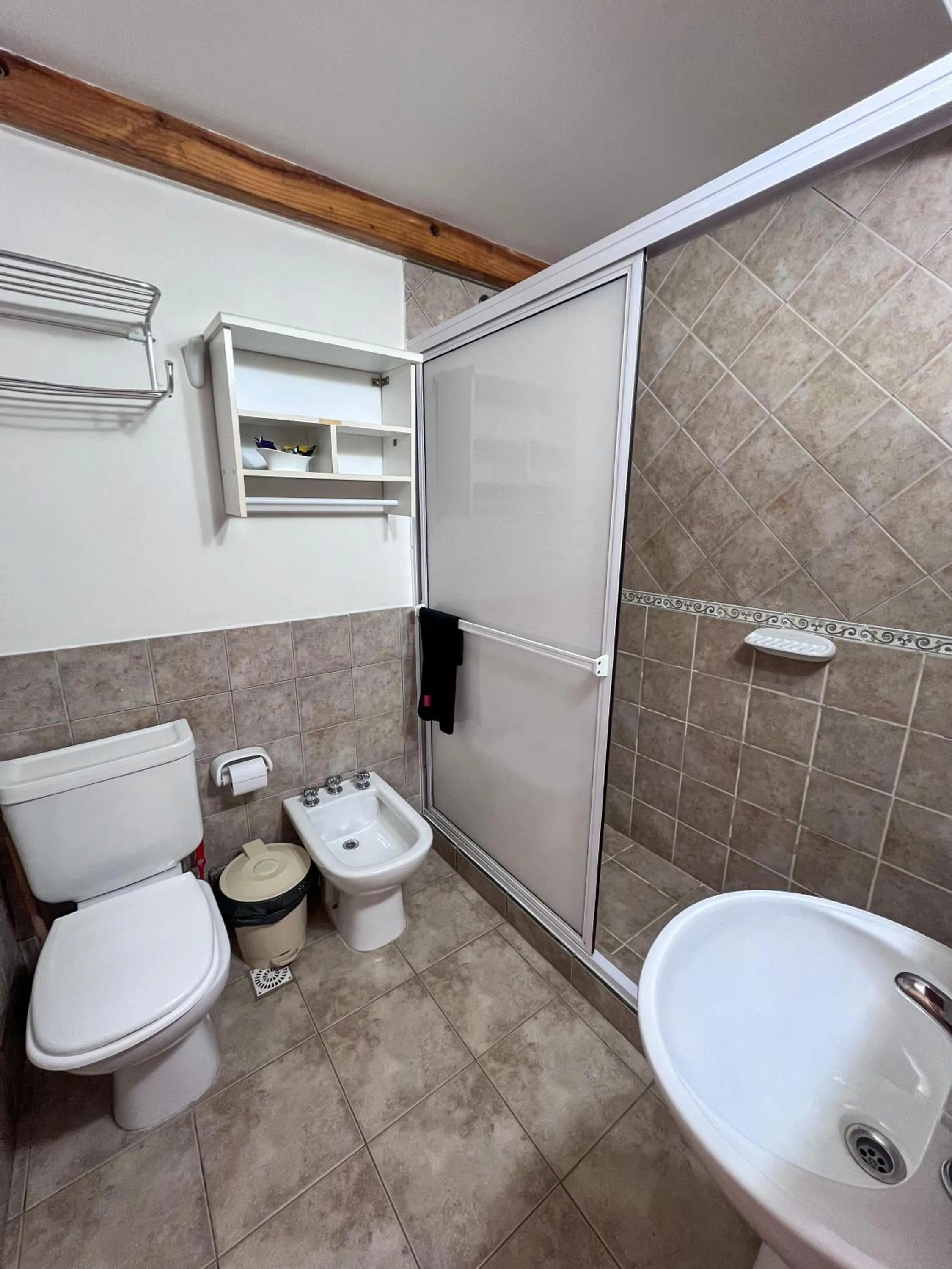 Shower in Choconcito Apart Hotel