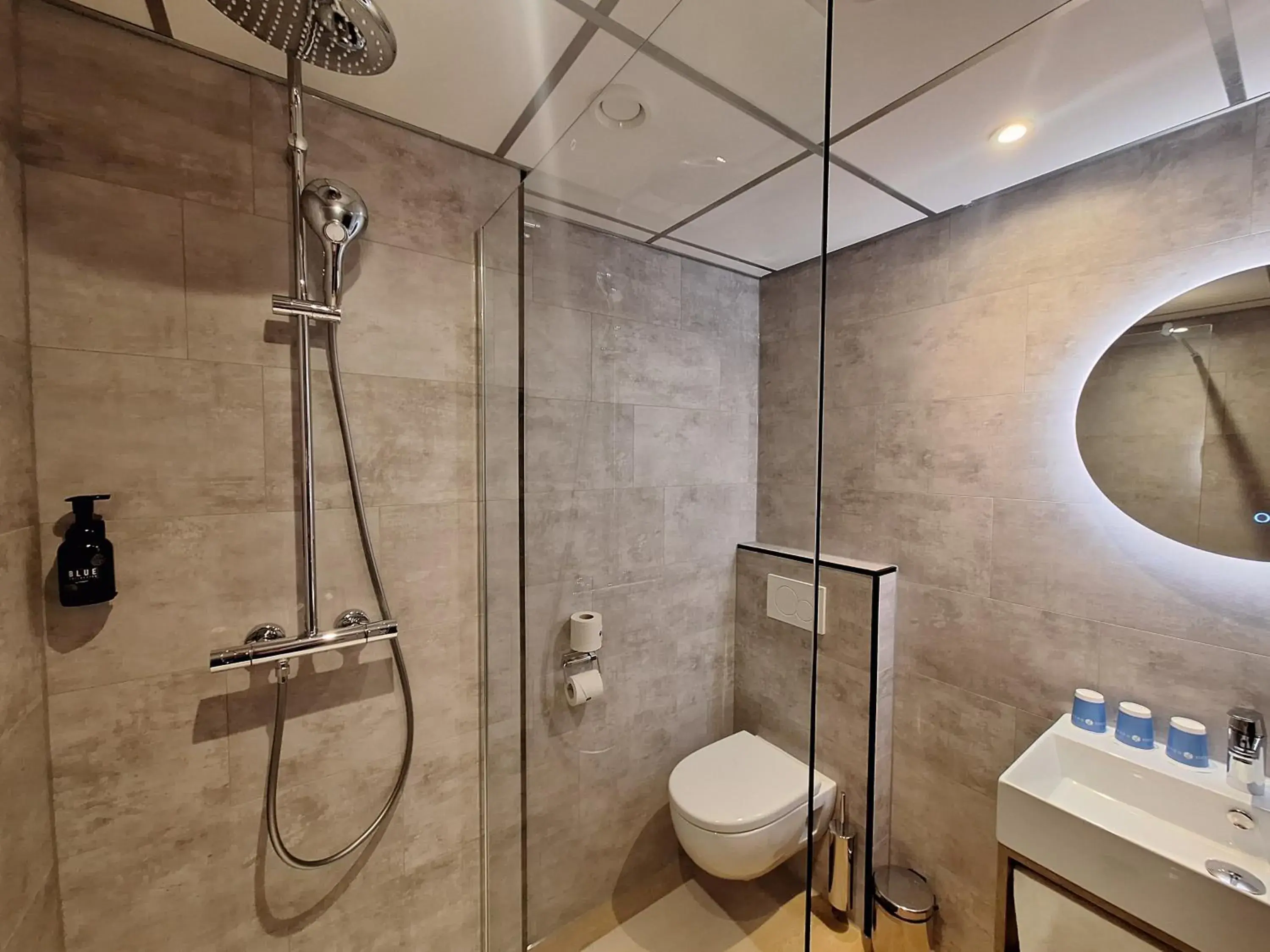 Bathroom in Fletcher Hotel-Restaurant ‘s-Hertogenbosch Bathroom in Fletcher Hotel-Restaurant ‘s-Hertogenbosch