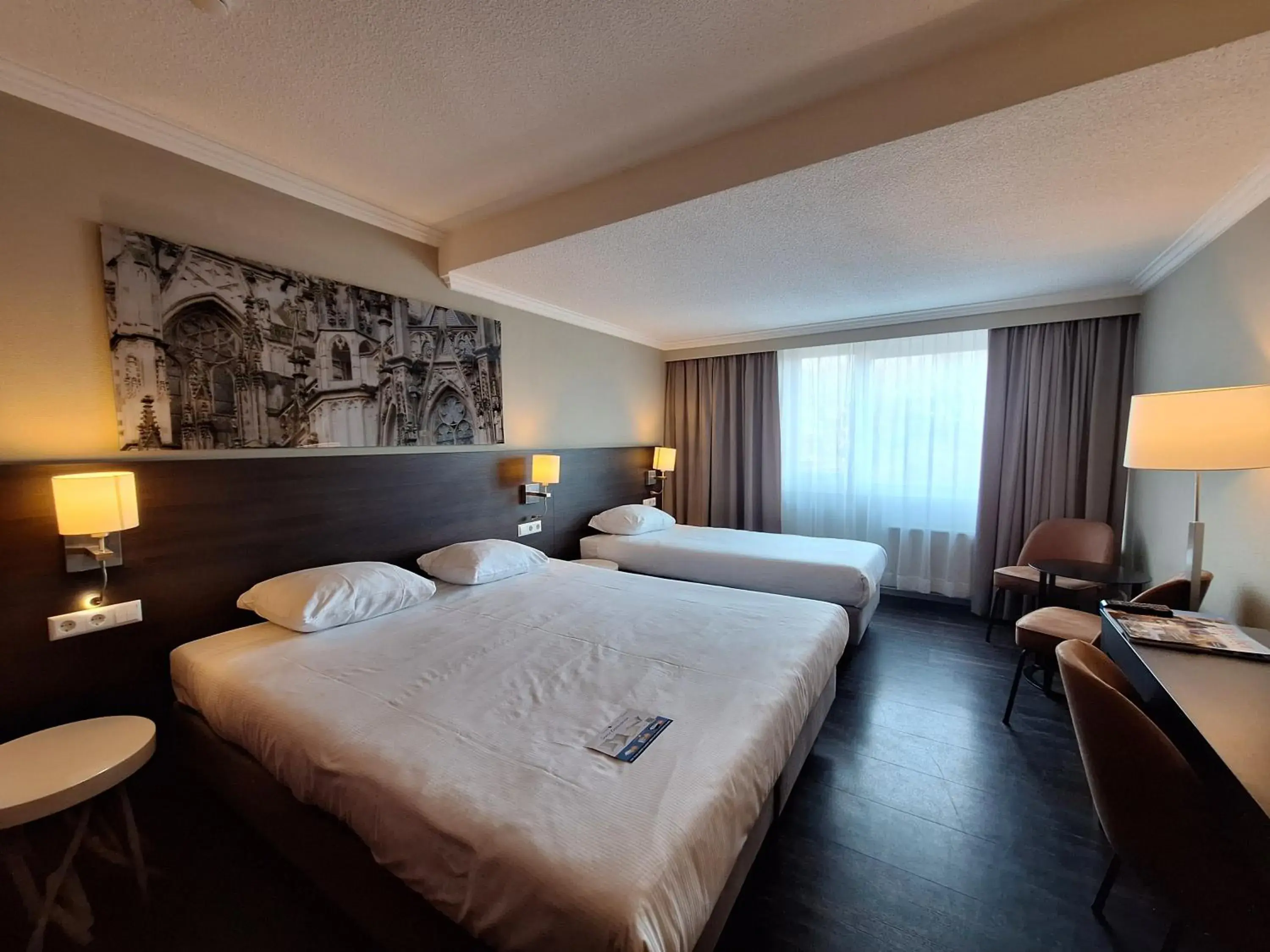 Bedroom, Bed in Fletcher Hotel-Restaurant ‘s-Hertogenbosch Bedroom, Bed in Fletcher Hotel-Restaurant ‘s-Hertogenbosch