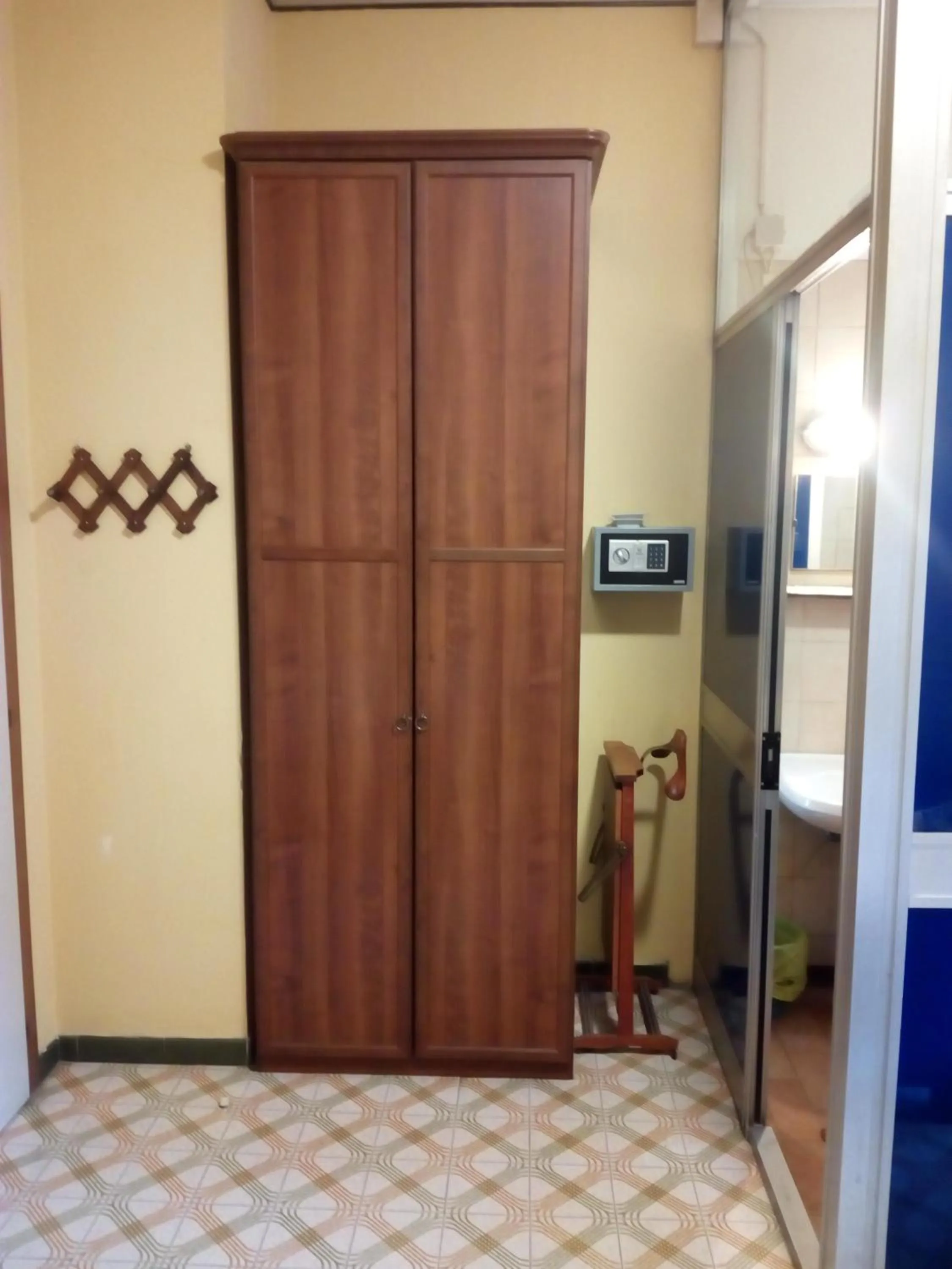 Photo of the whole room, TV/Entertainment Center in Albergo Da Peppino