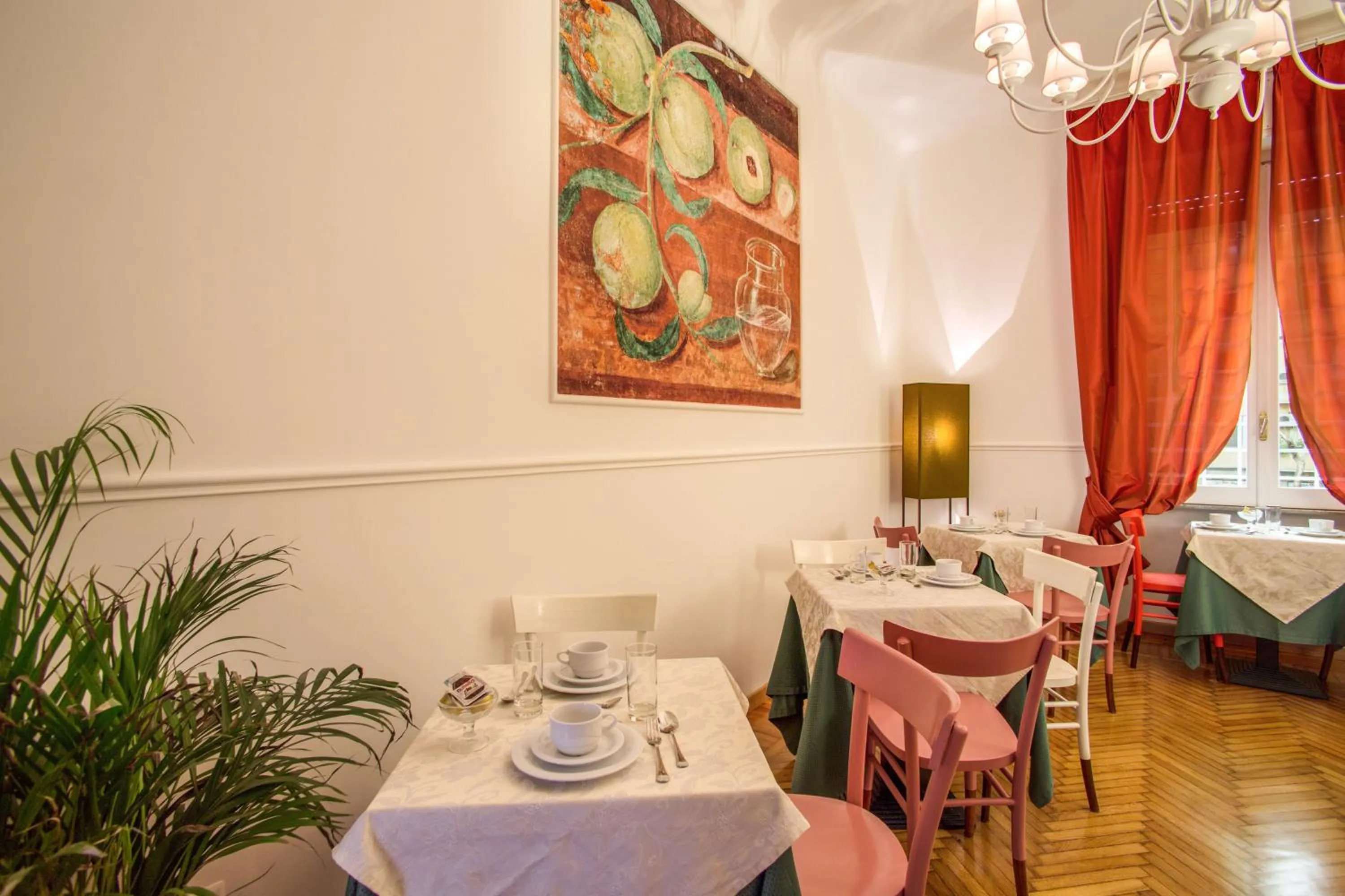 Restaurant/places to eat in Roma In Una Stanza Guesthouse