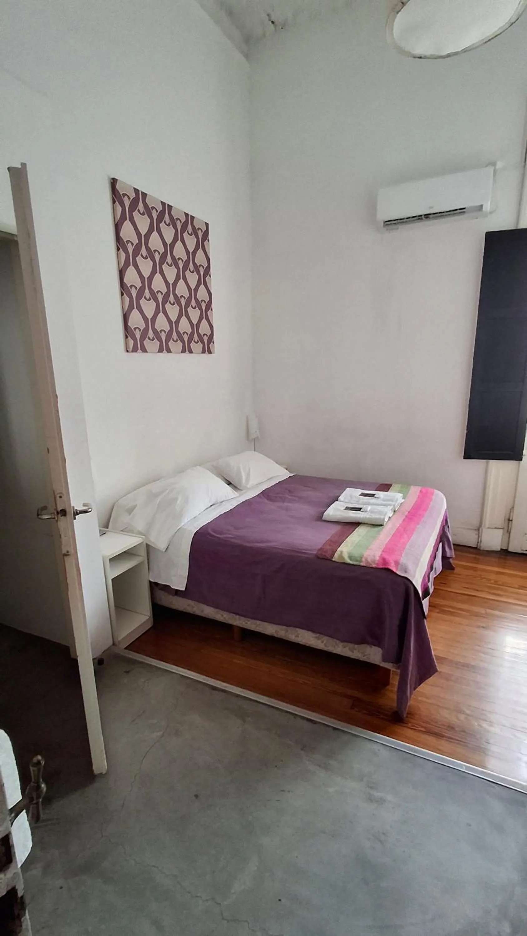 06 Soho Suites