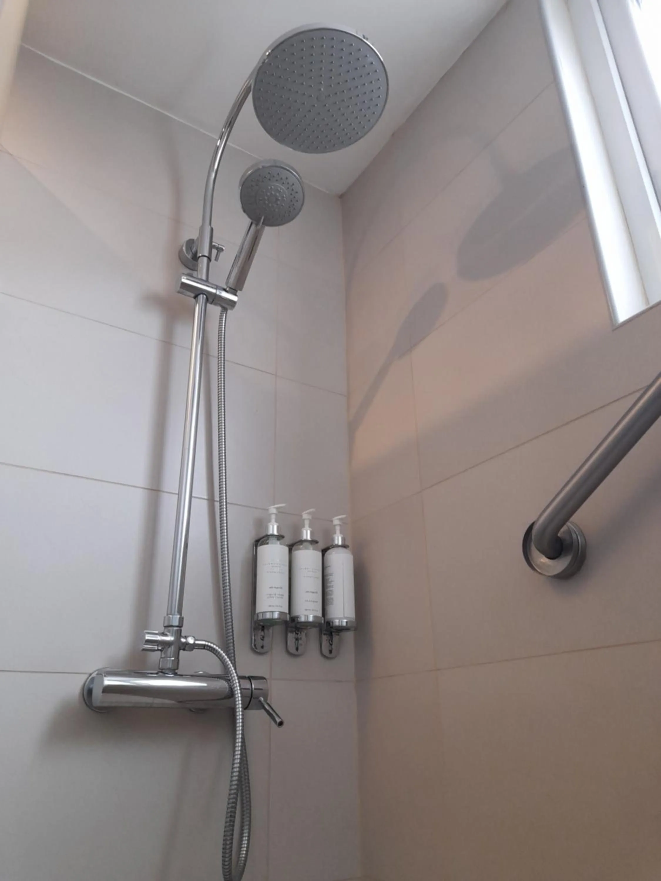 Bathroom in Wyndham Garden Antofagasta Pettra