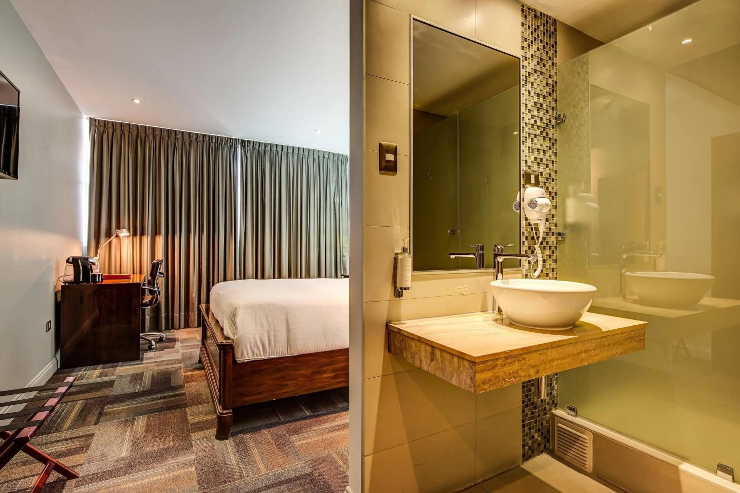 Photo of the whole room in Wyndham Garden Antofagasta Pettra