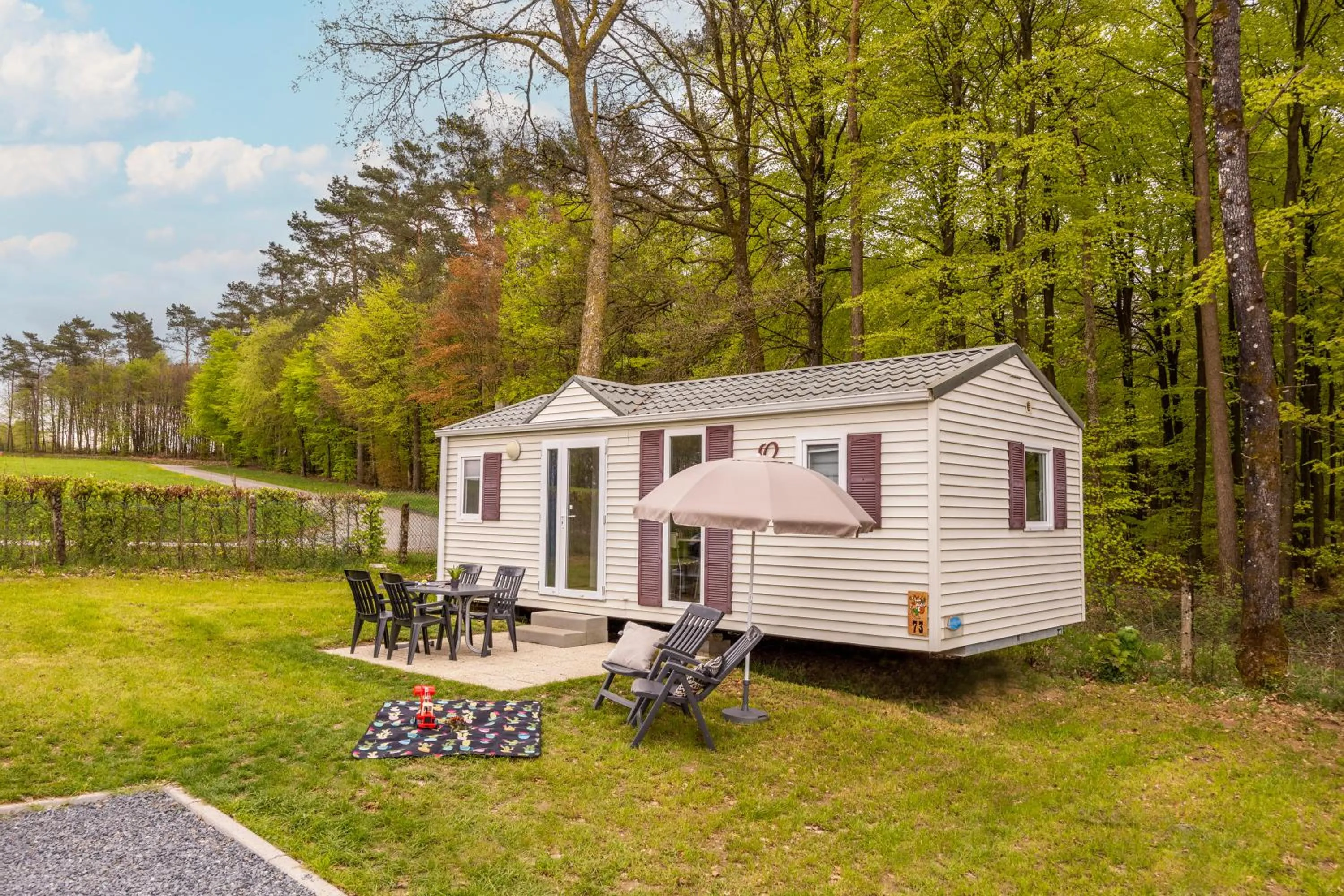 Stacaravan 4 personen (2 slaapkamers) in Ardennen Camping Bertrix