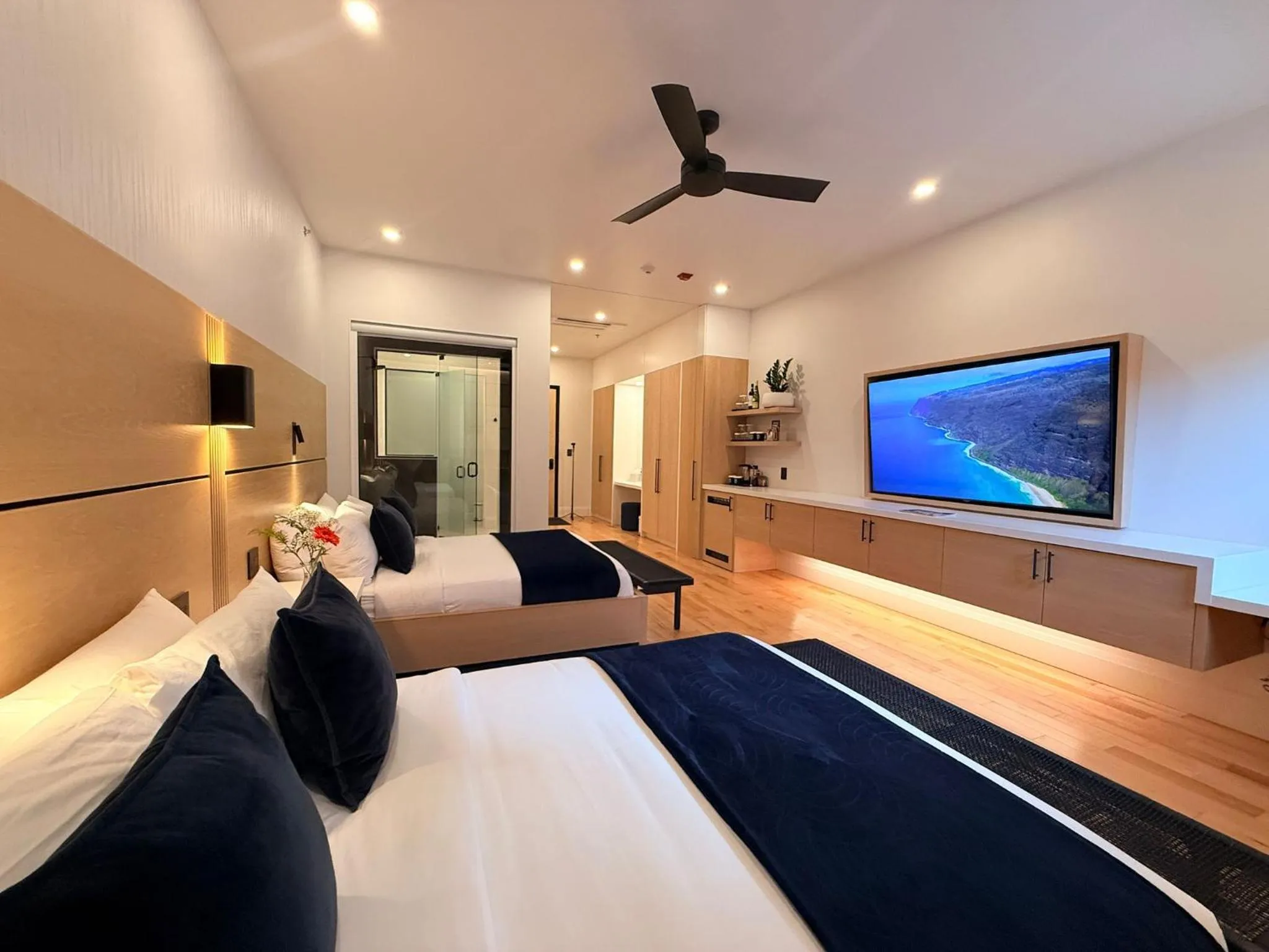 Bed in Cribs on Main