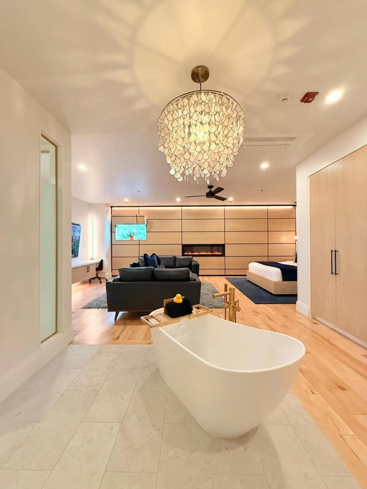 Seating area in Cribs on Main