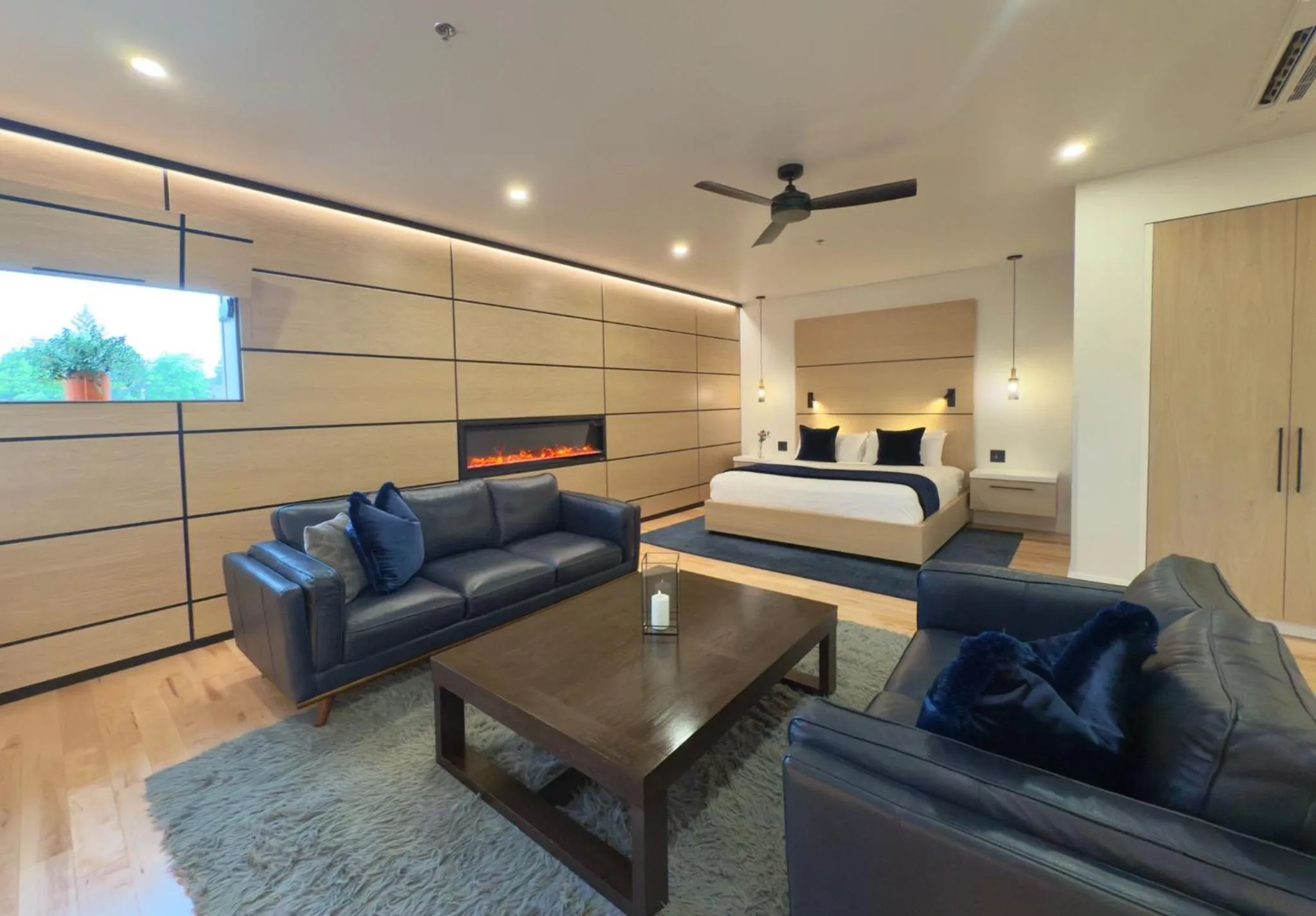 Bedroom in Cribs on Main