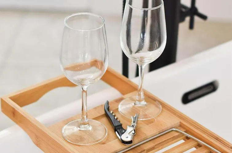 Drinks in Cribs on Main