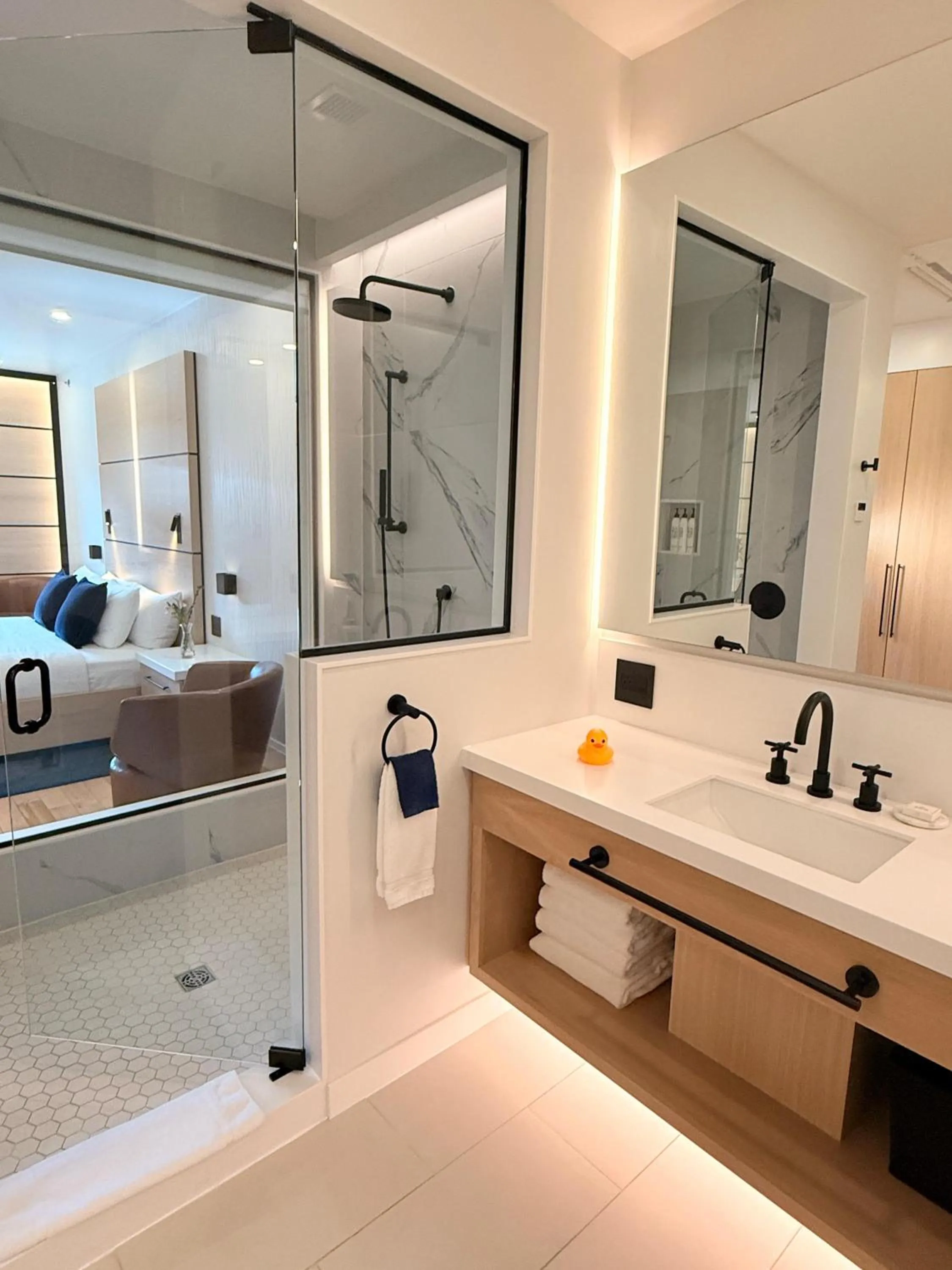 Bathroom in Cribs on Main