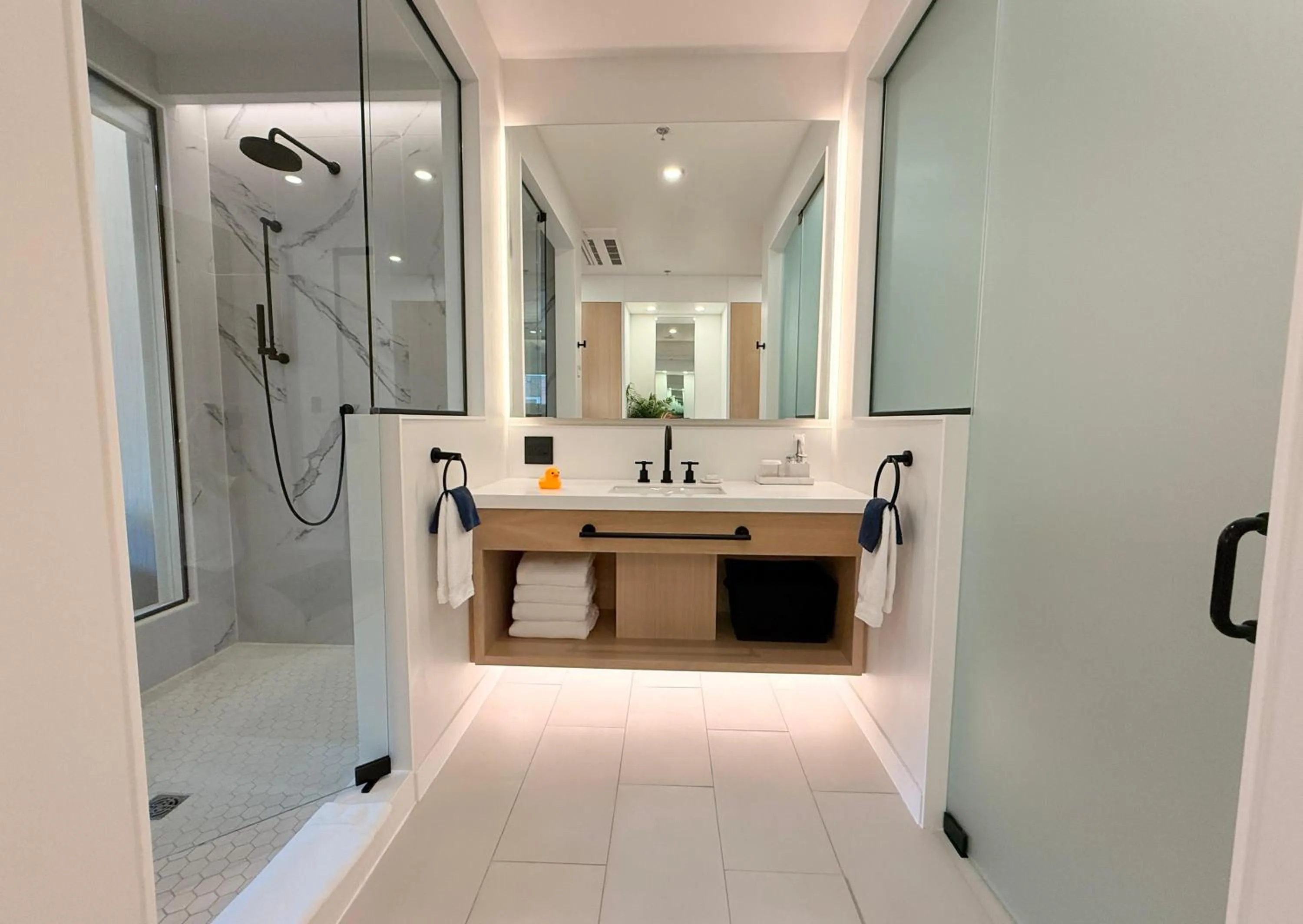 Bathroom in Cribs on Main