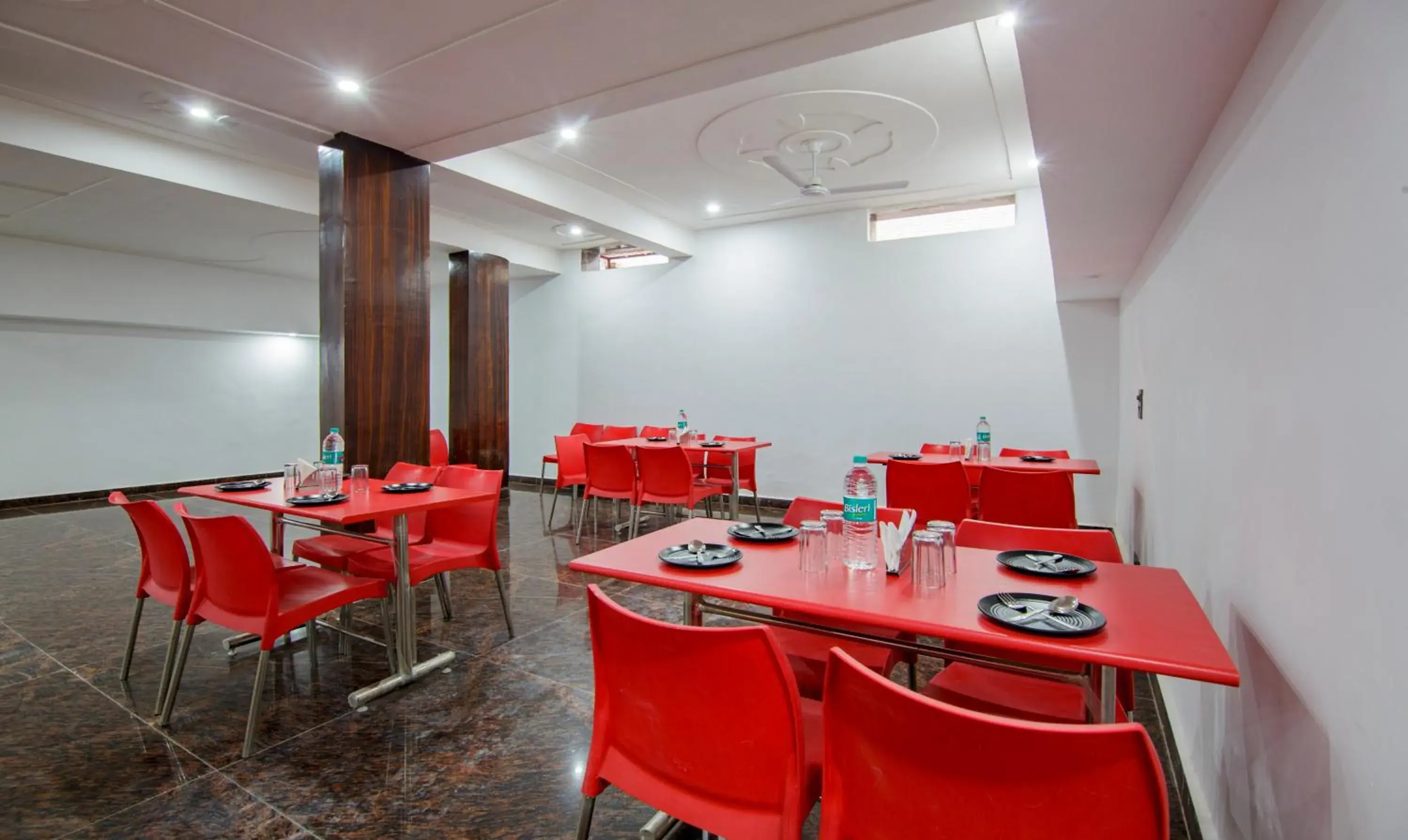 Restaurant/places to eat in Treebo Grand Vista - 62 Restaurant/places to eat in Treebo Grand Vista - 62