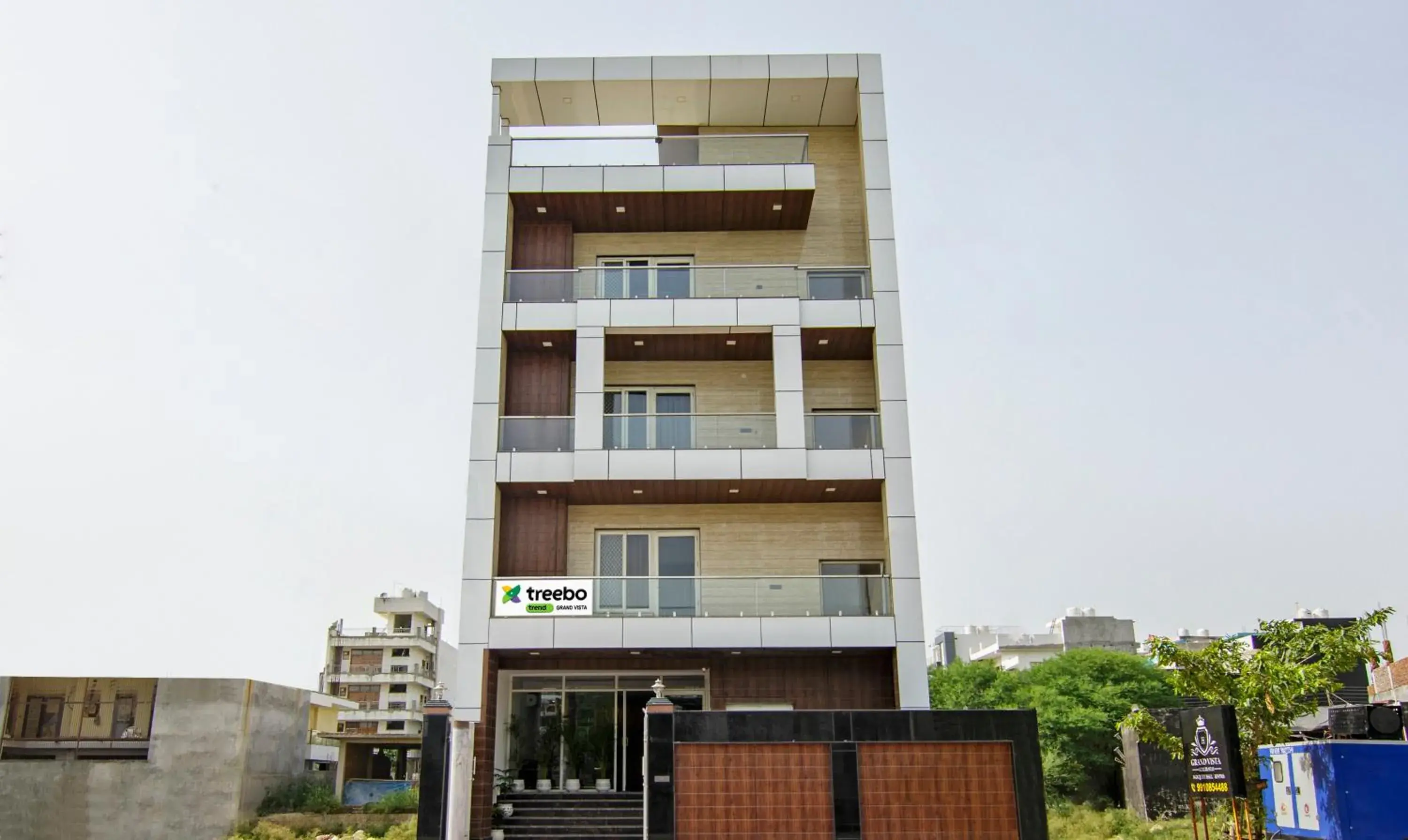 Facade/entrance in Treebo Grand Vista - 62 Facade/entrance in Treebo Grand Vista - 62