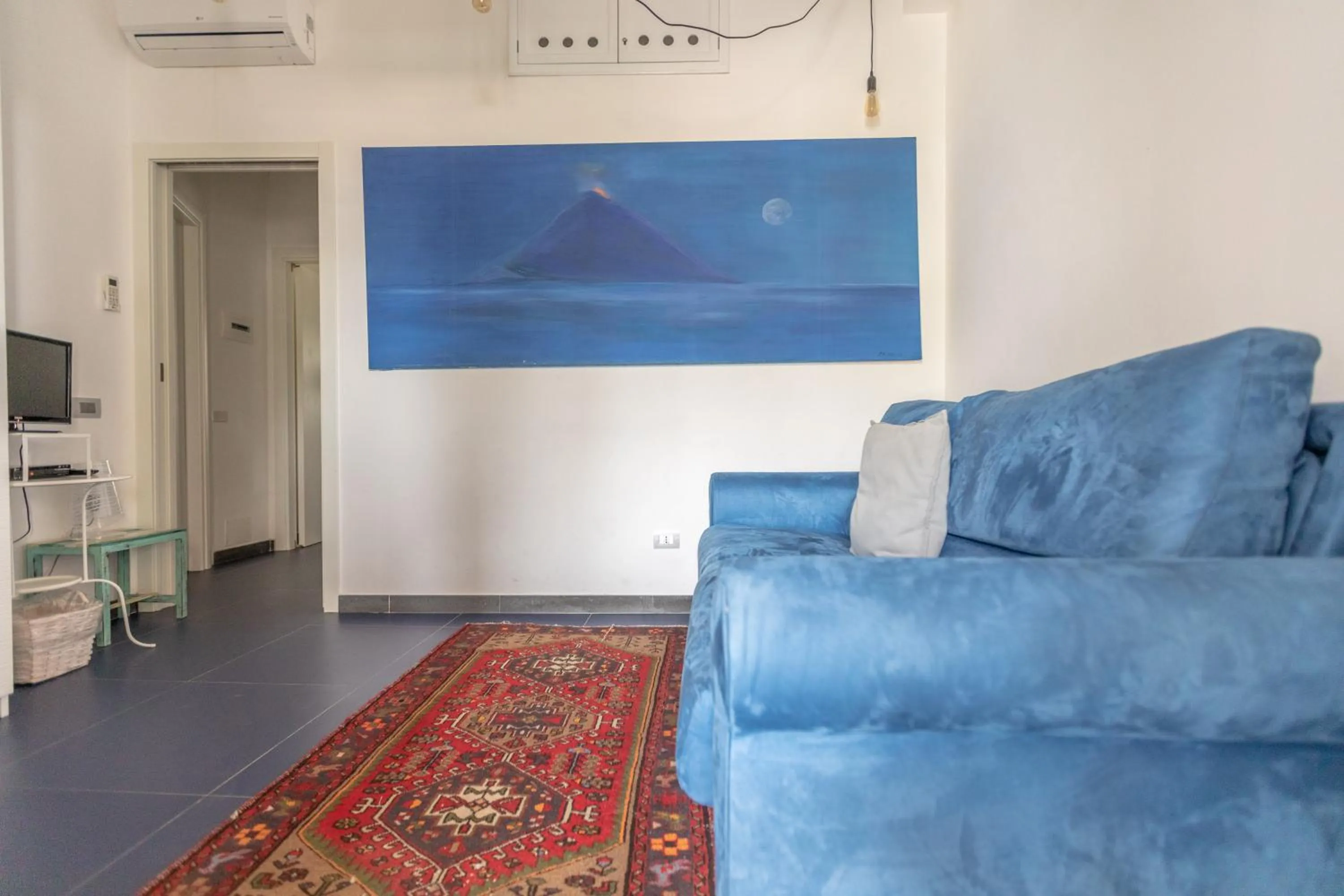 TV and multimedia in Il Gabbiano Relais in Stromboli