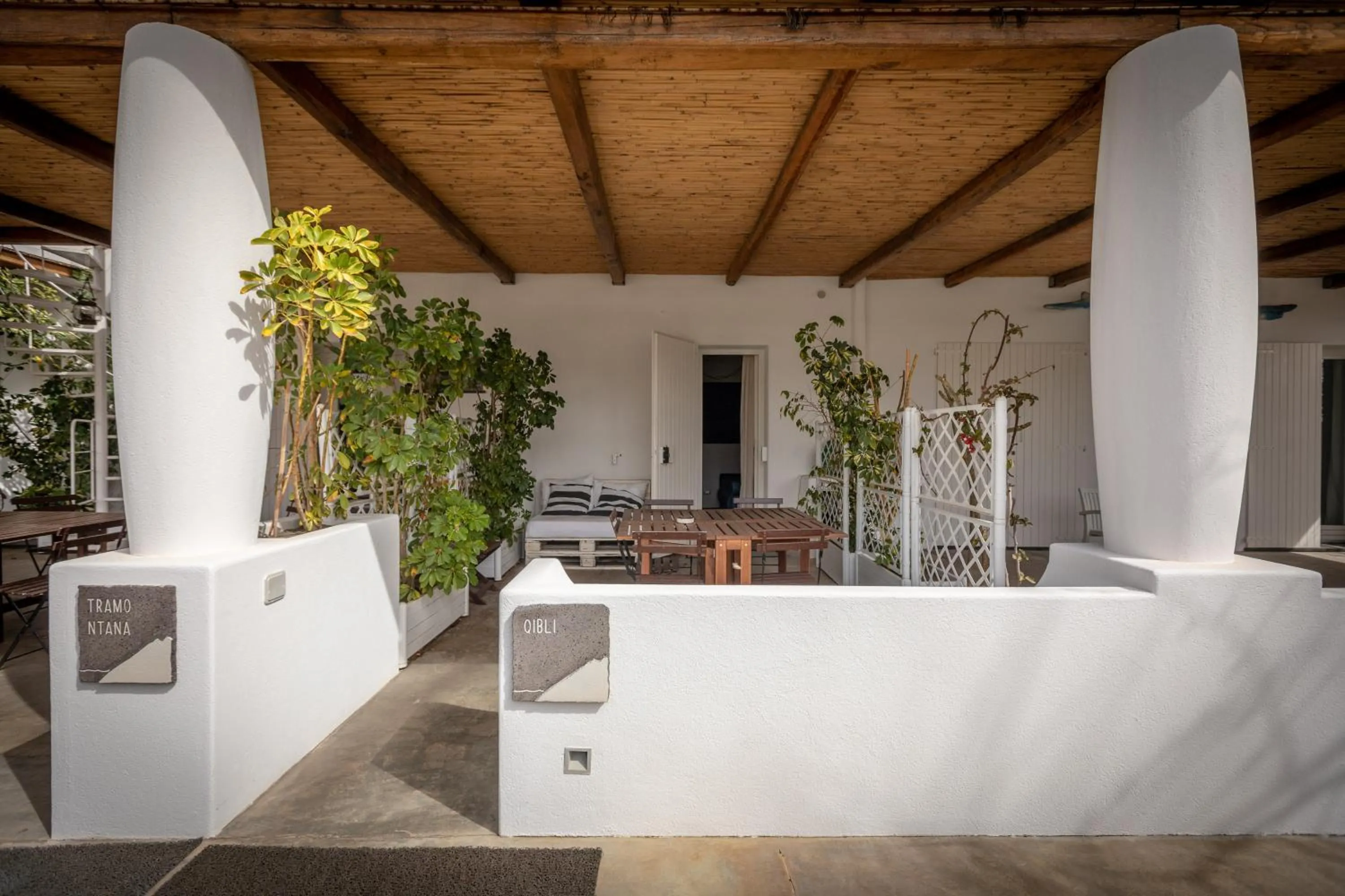 Patio in Il Gabbiano Relais in Stromboli