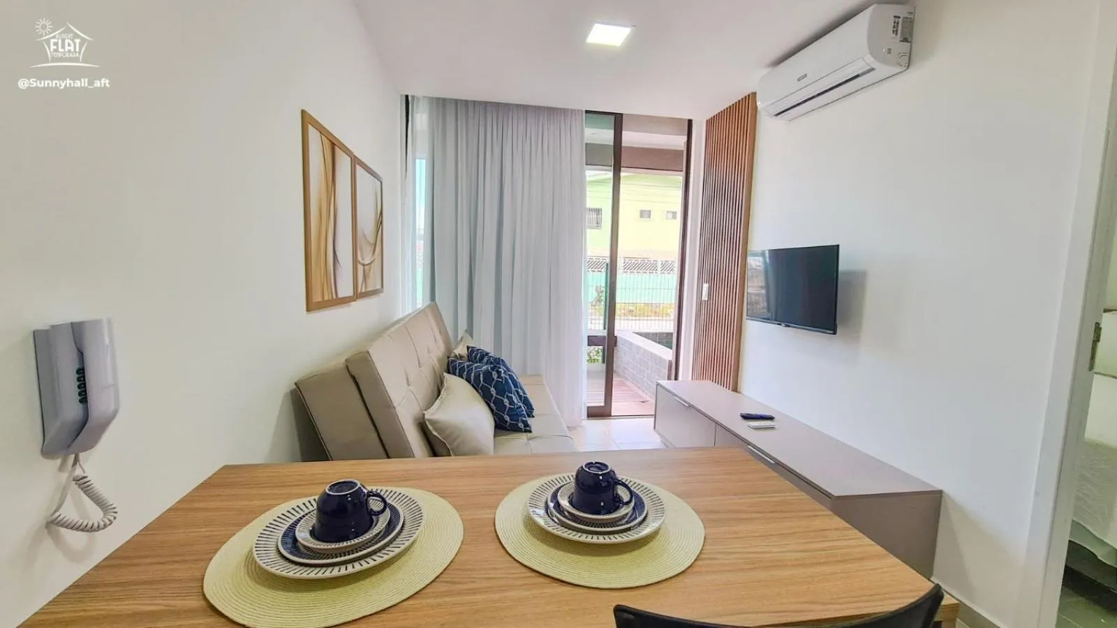 Communal lounge/ TV room in Sunny Hall by AFT