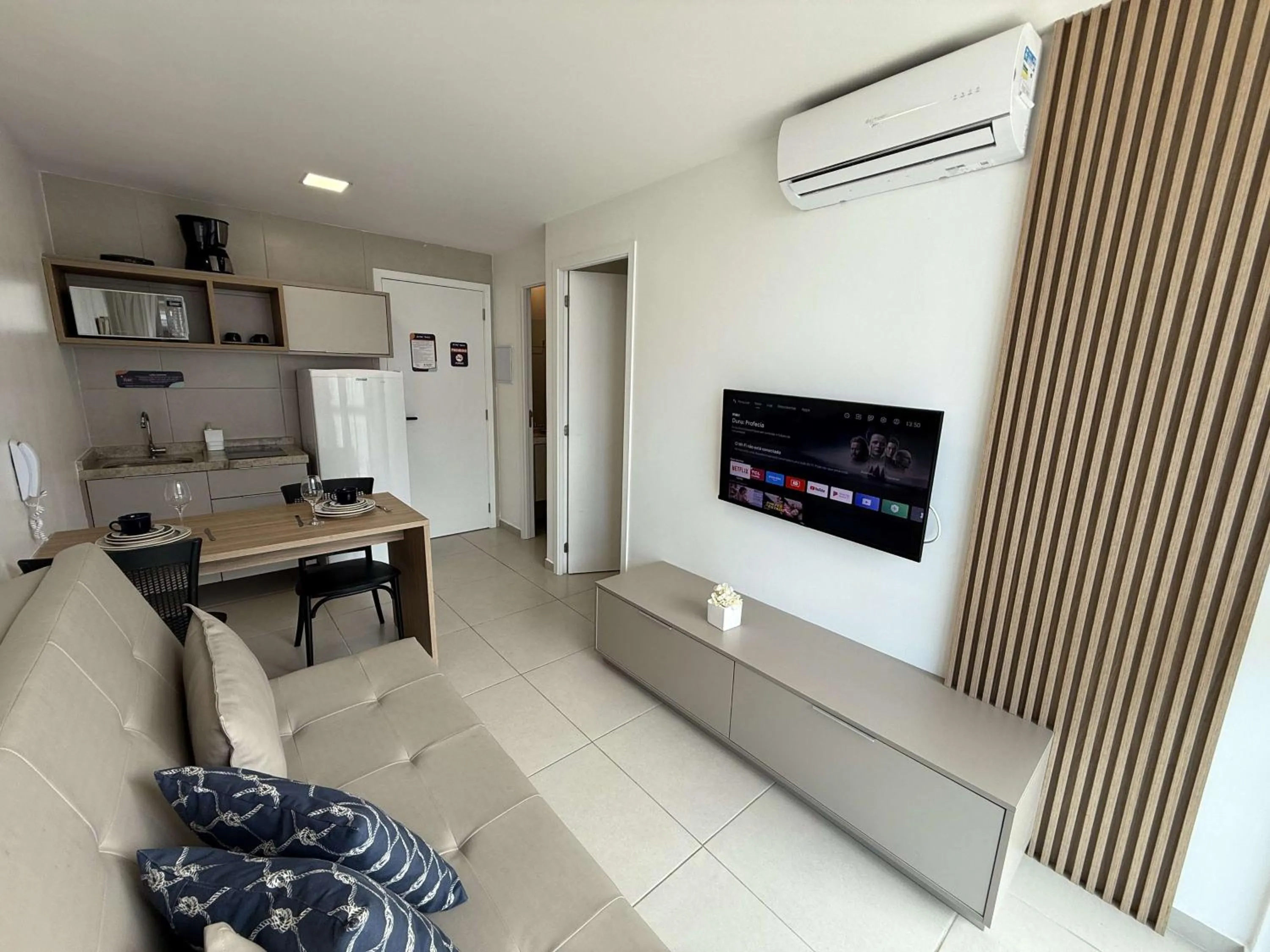 Living room in Sunny Hall by AFT