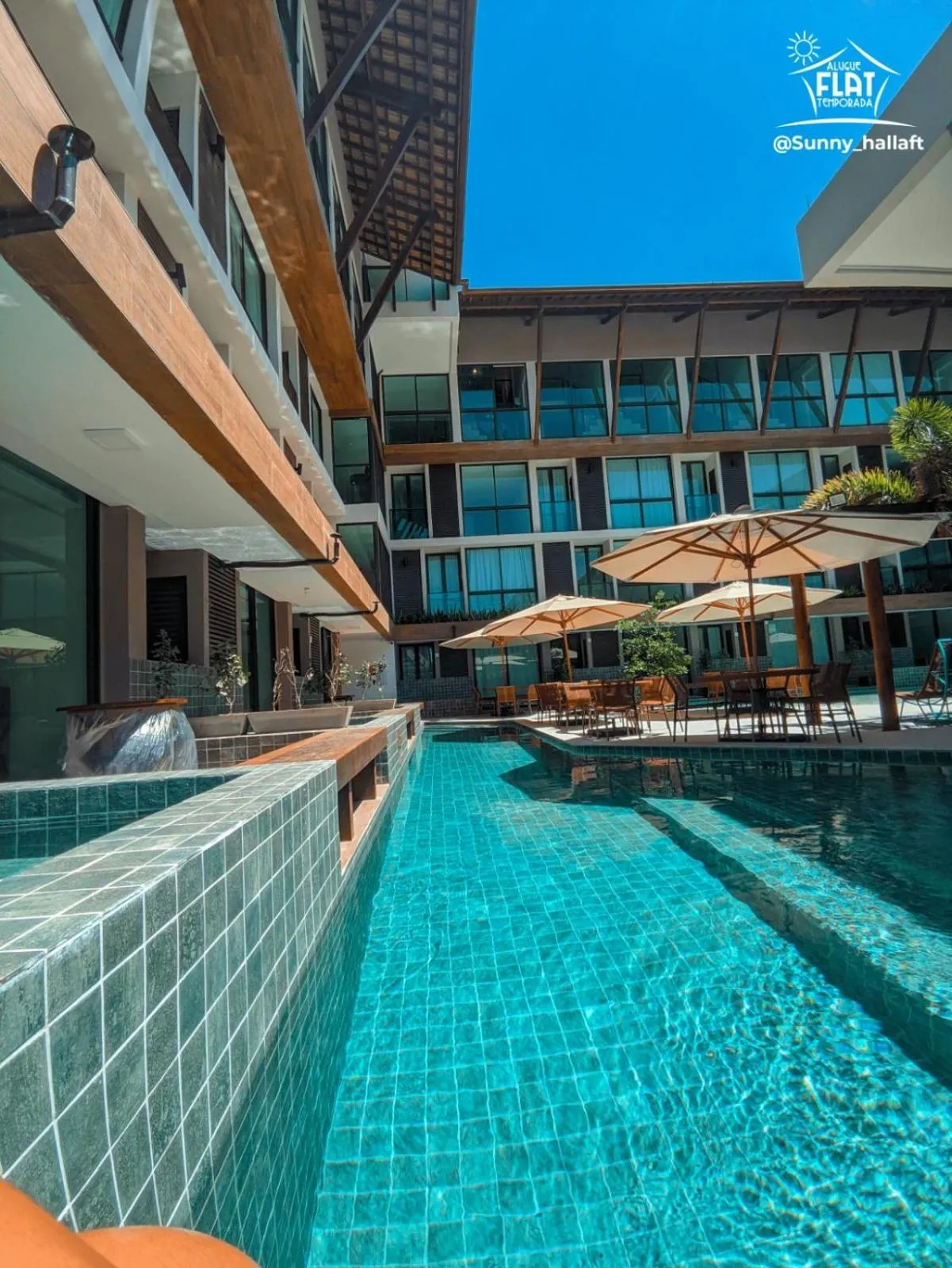 Swimming pool in Sunny Hall by AFT