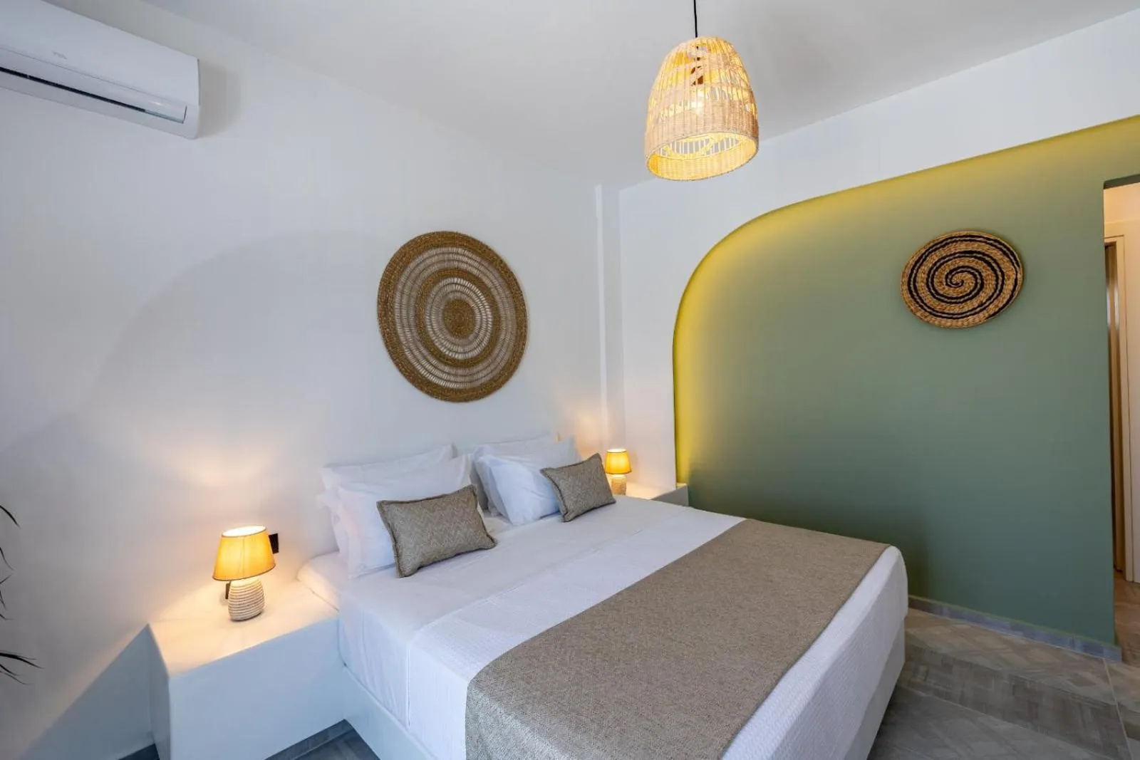 Bed in Bonsai Luxury Suites