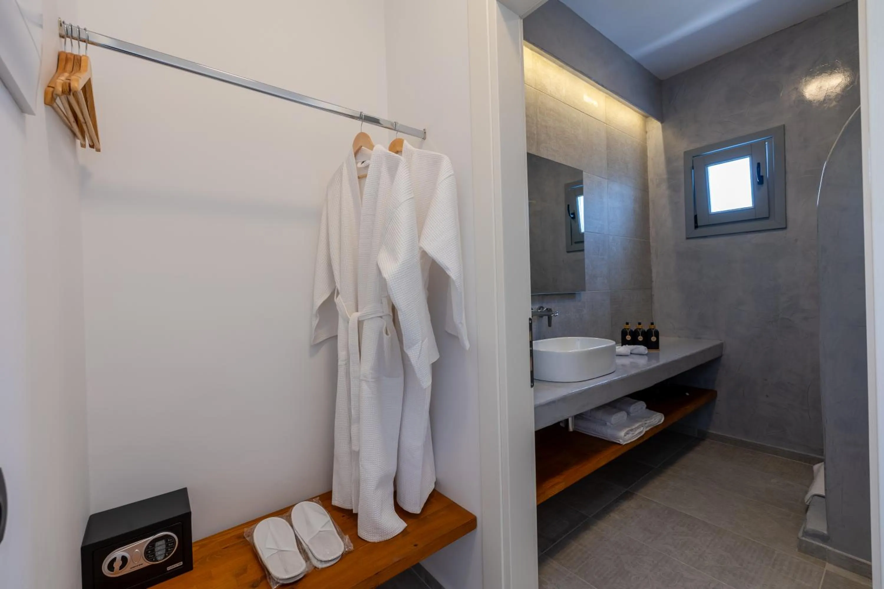 Bathroom in Bonsai Luxury Suites
