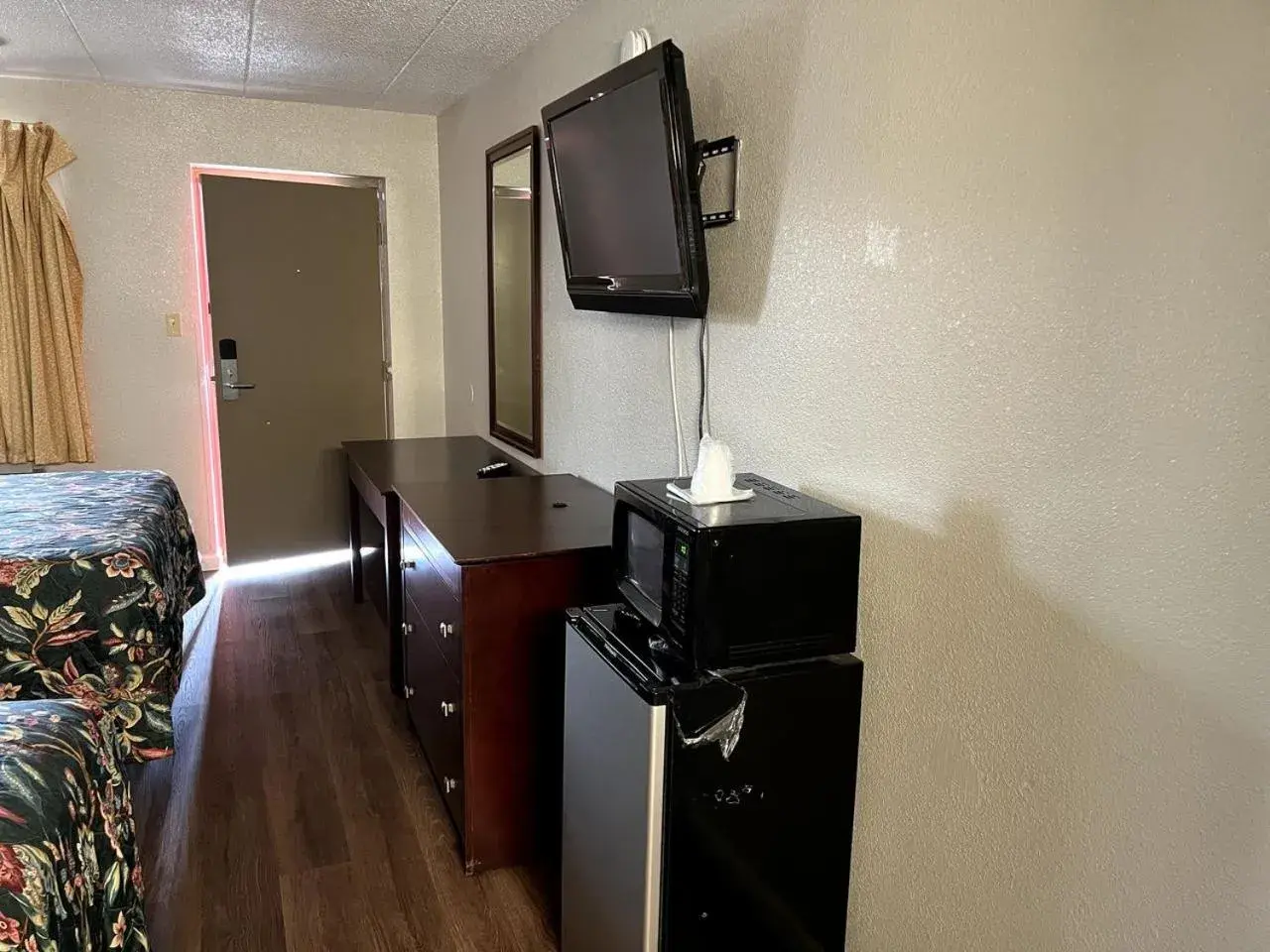 Double Room in Budget Plaza Motel Double Room in Budget Plaza Motel