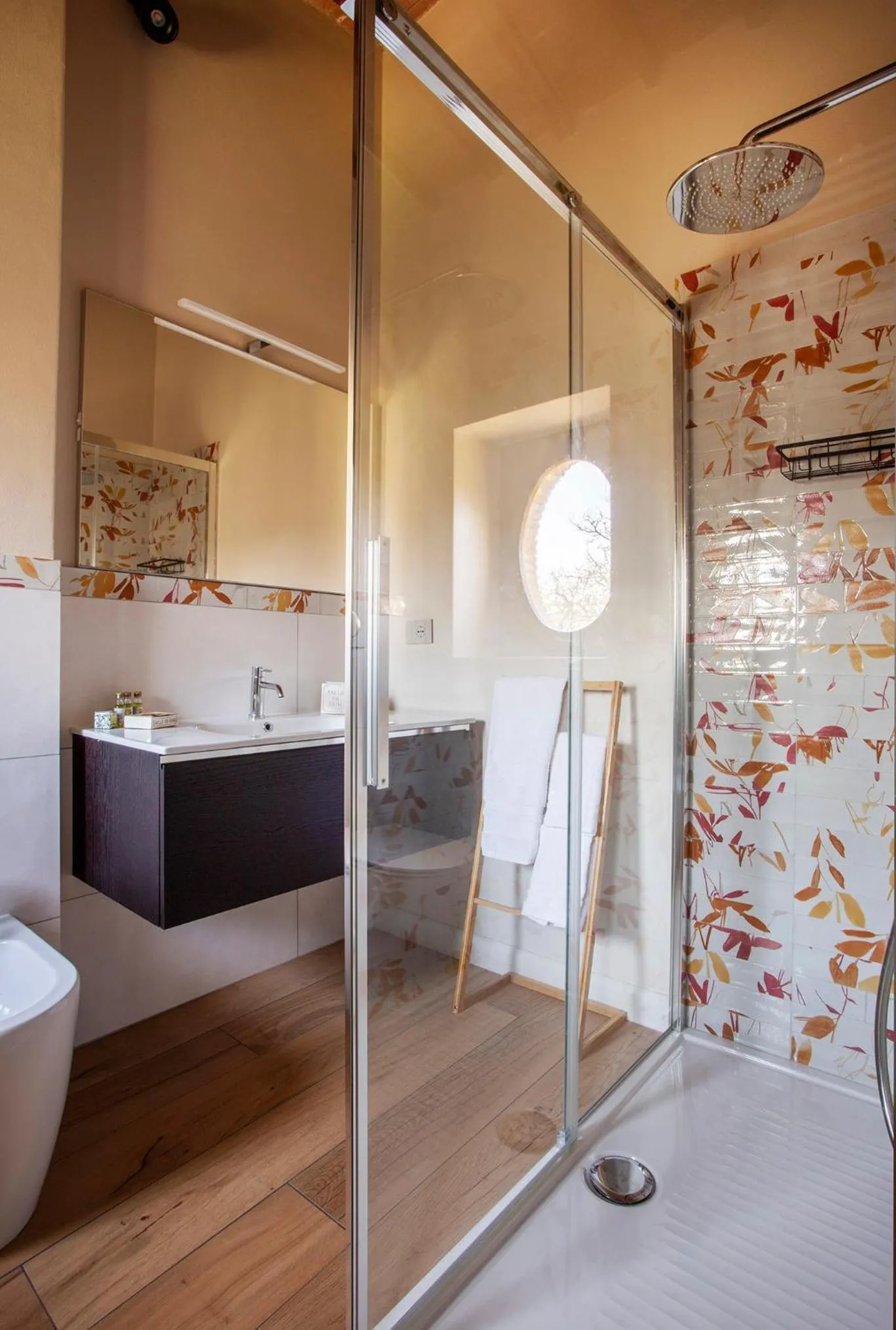 Shower in La Corte del Chianti Classico