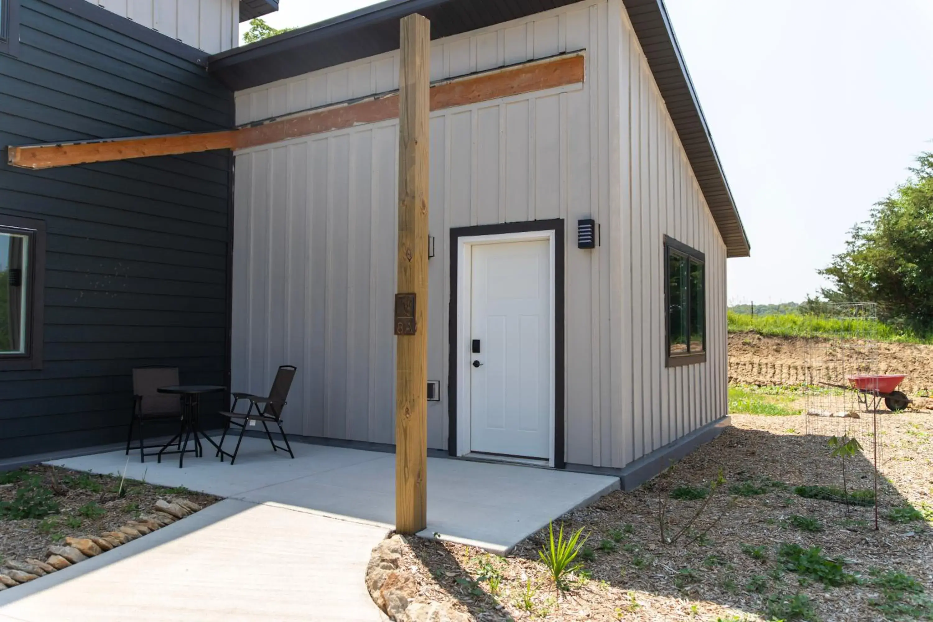 Queen Studio in Bluffside Gardens Queen Studio in Bluffside Gardens