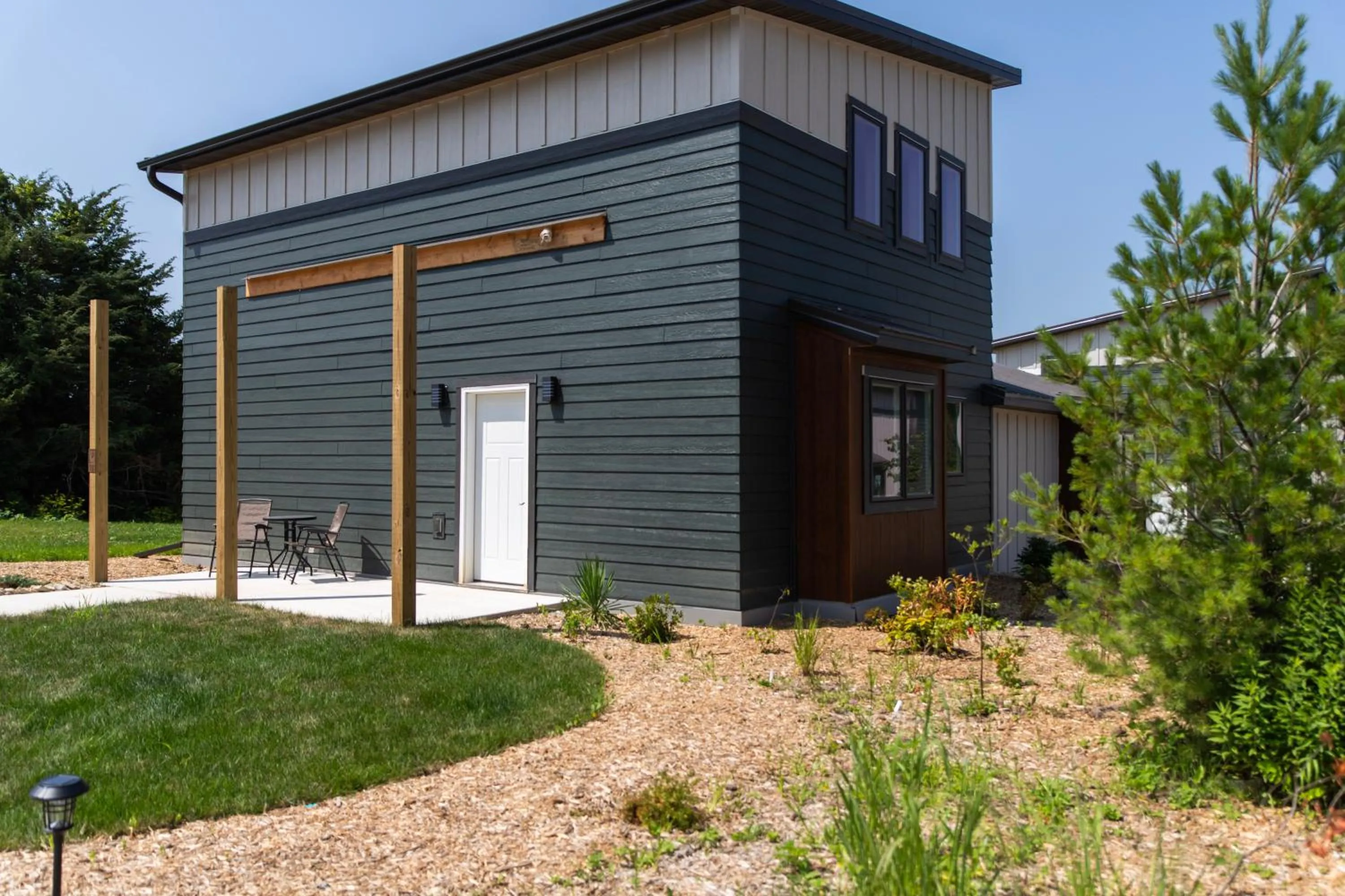 Property building in Bluffside Gardens