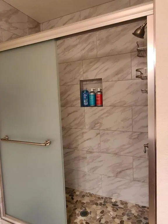 2bed 1 bath condo near Nellis afb & the strip