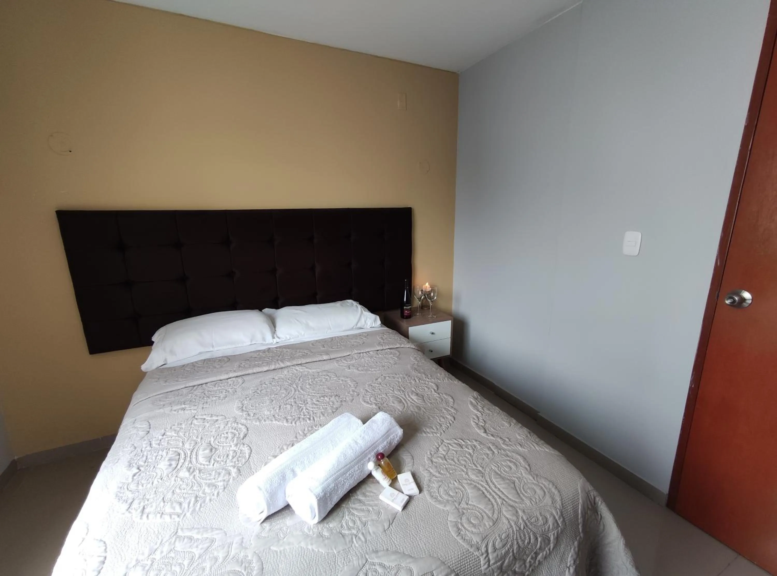 Photo of the whole room, Bed in Inti Llaqta Hotel & Suites