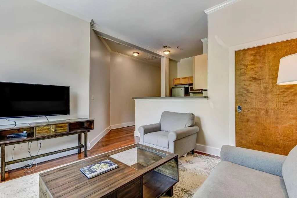 Loft steps from City Hall and River Street