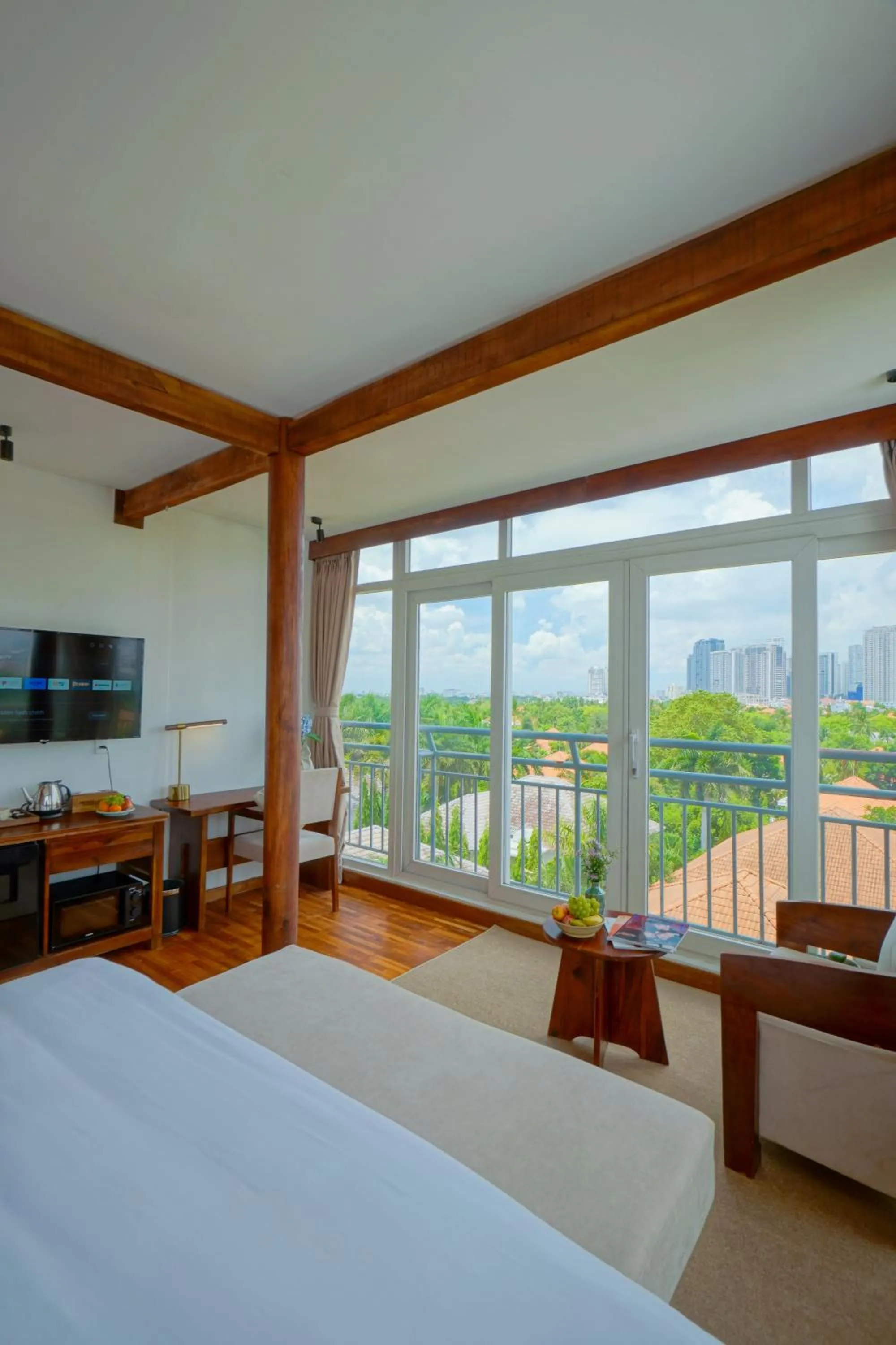 View (from property/room), Bed in Nexus House Lang Bao Chi
