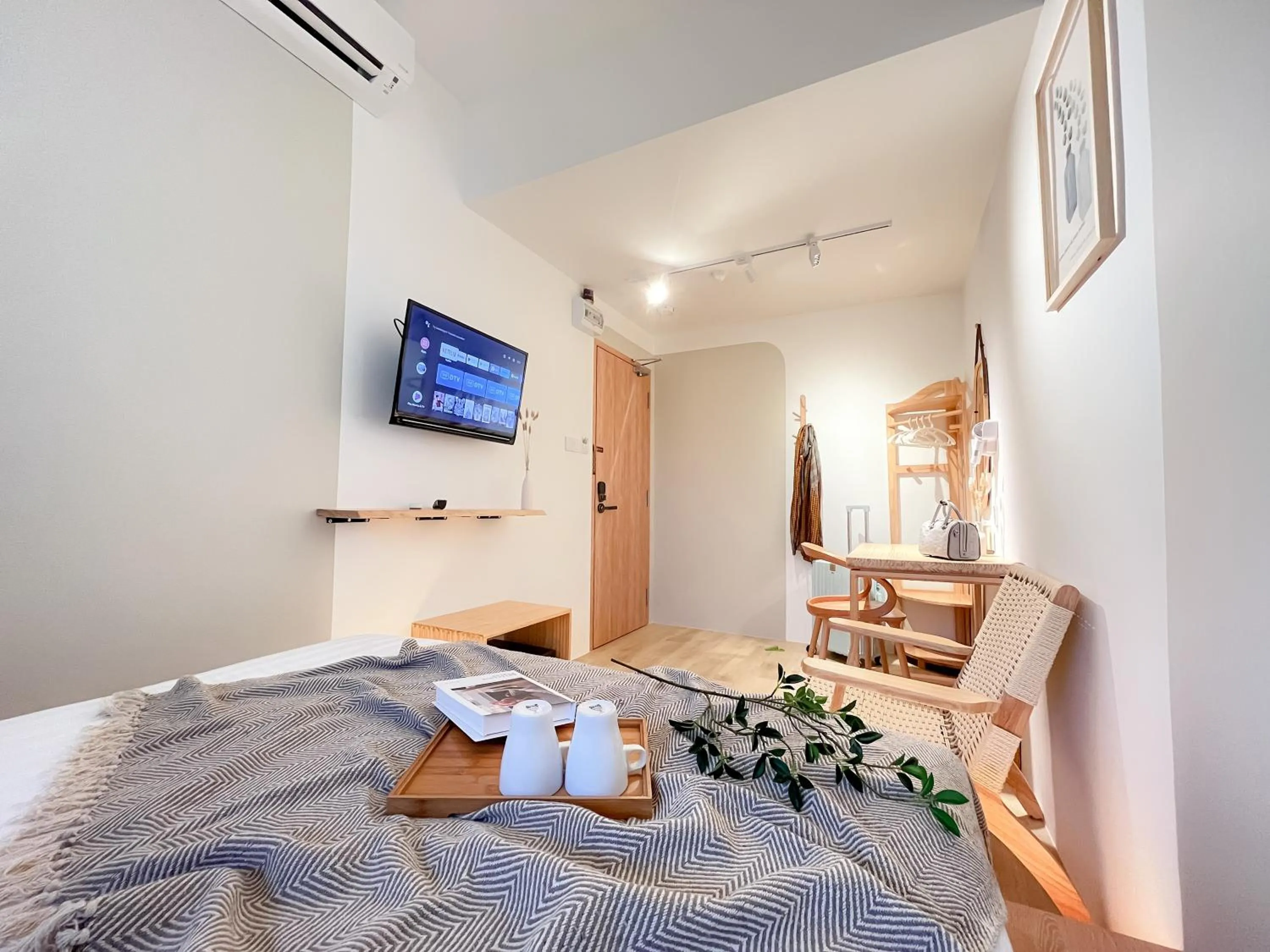 Photo of the whole room, Bed in Sleep Box Penang