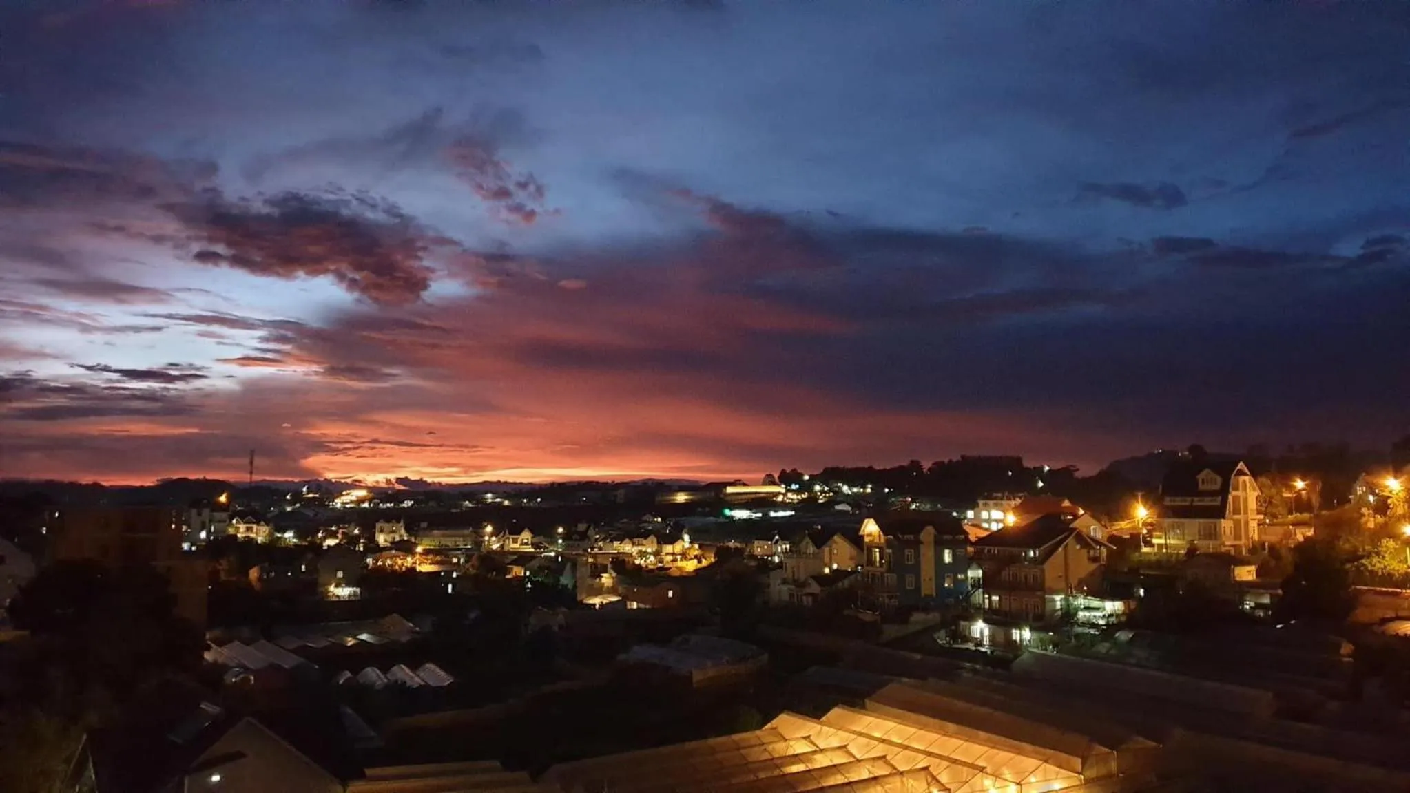 Night in Sunset Hill Dalat