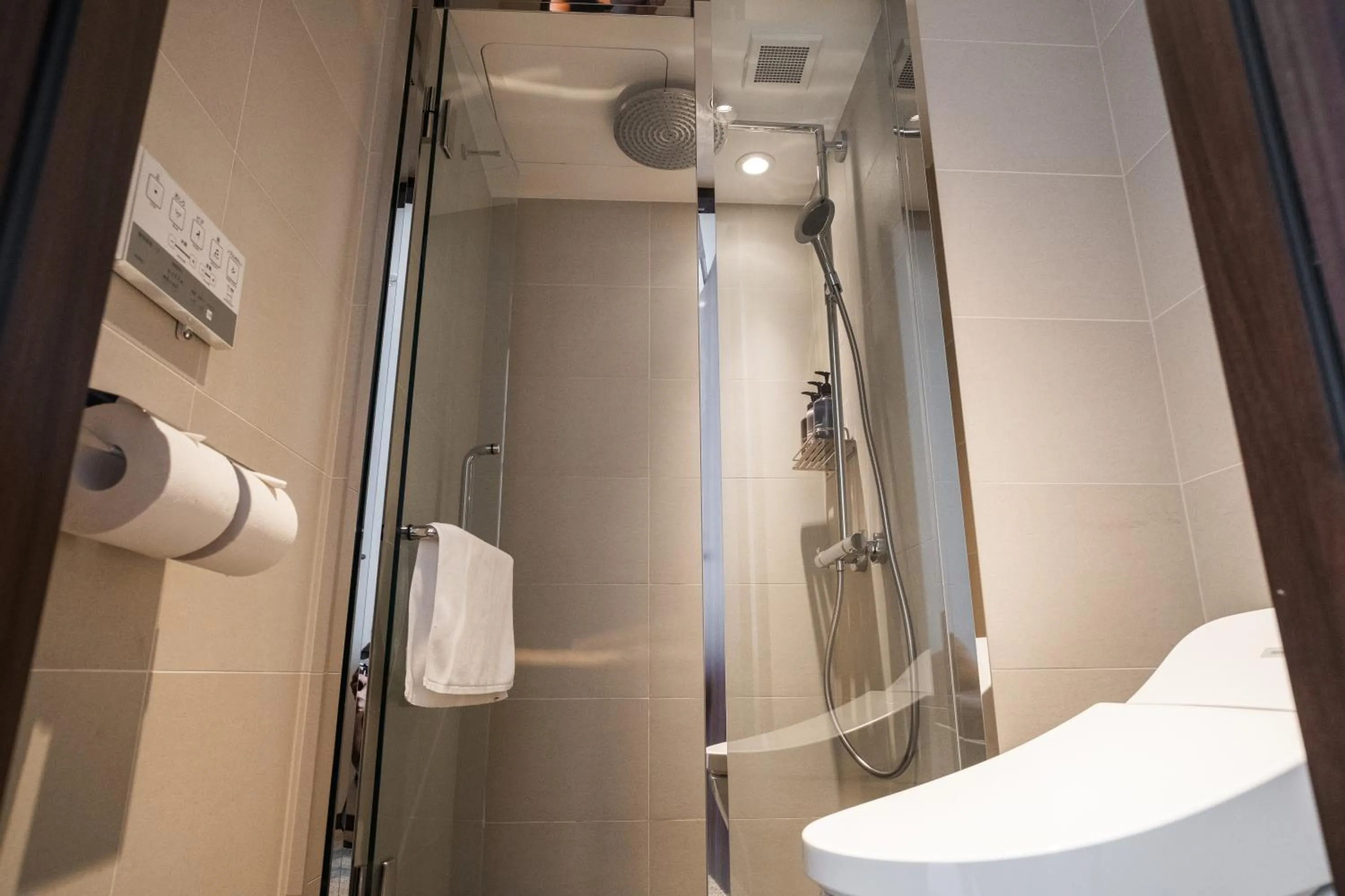 Shower in KABIN Kyoto