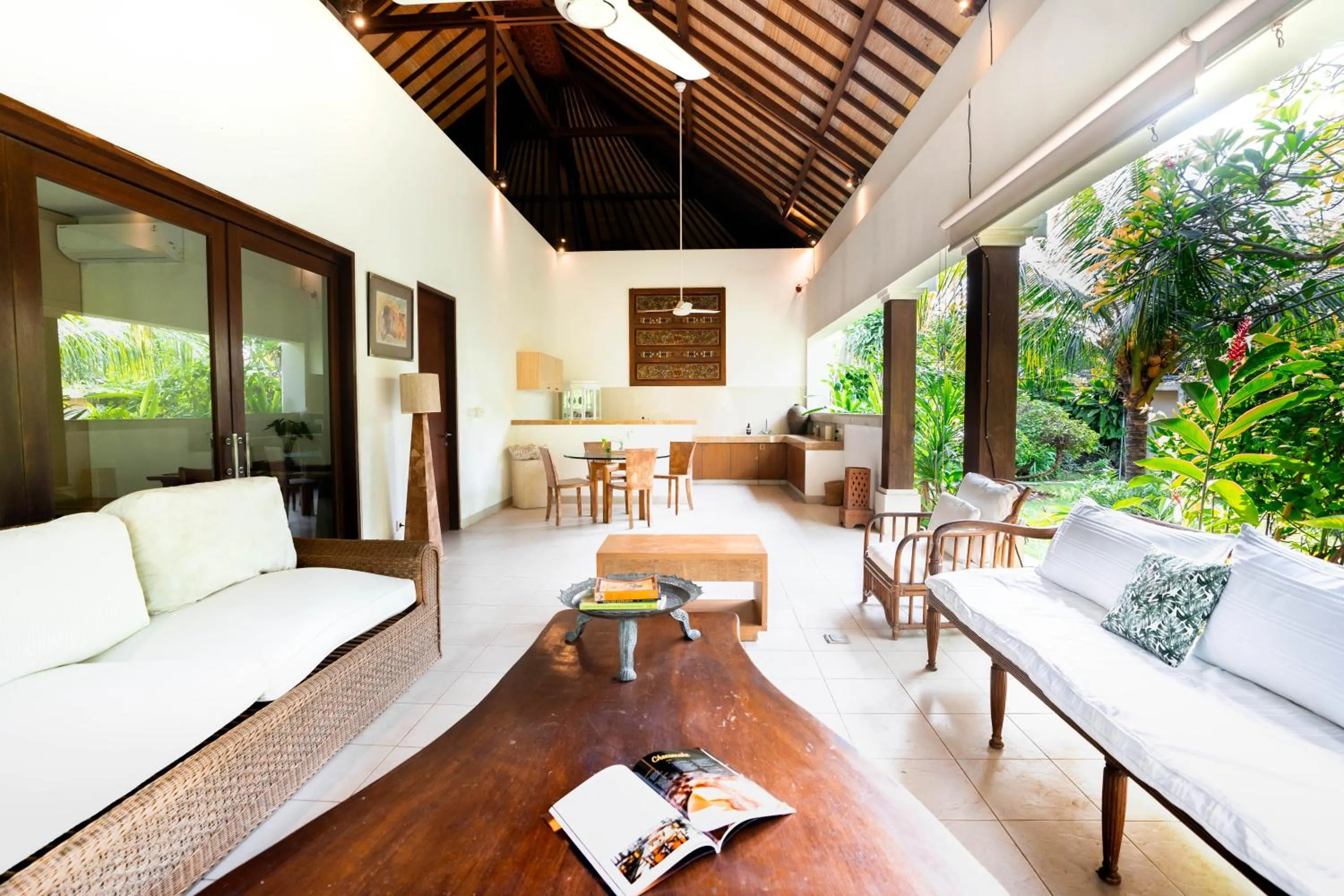 Living room in The Asraya Villa Sanur by Nakula