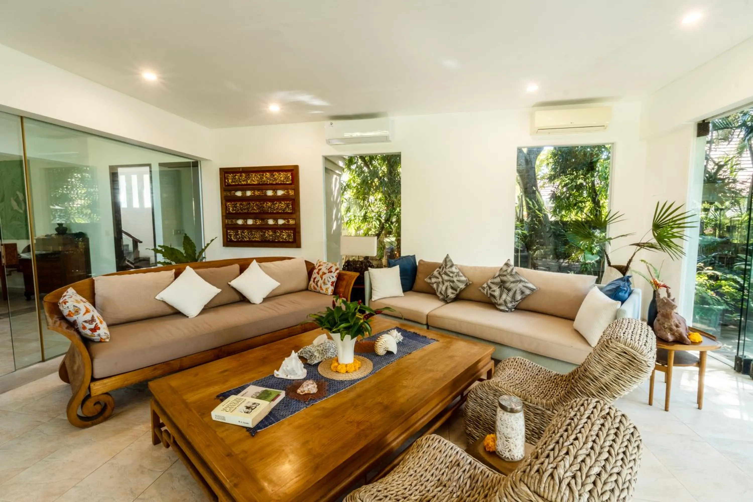 Living room in The Asraya Villa Sanur by Nakula