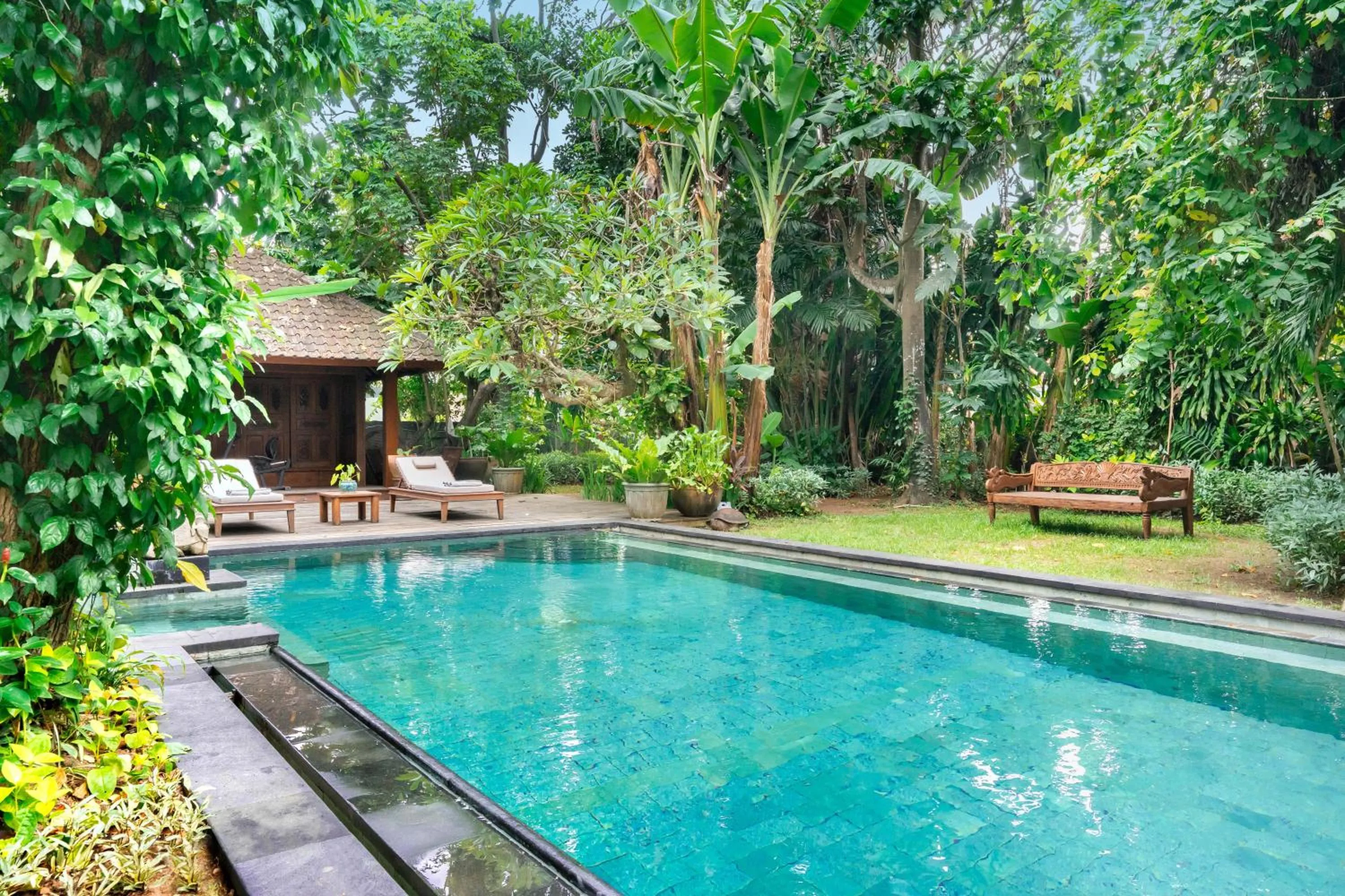 Swimming pool in The Asraya Villa Sanur by Nakula
