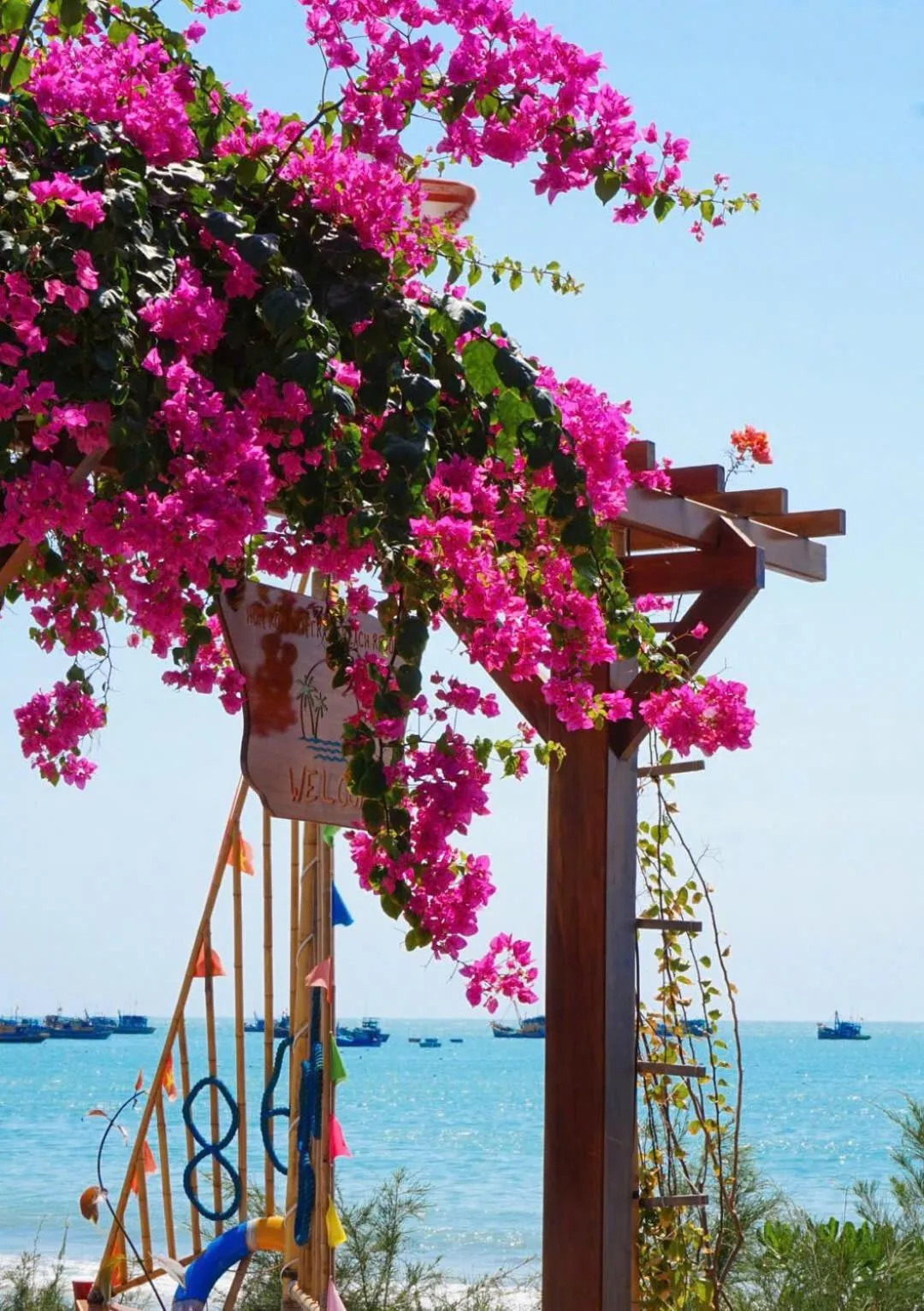 Hon Rom Central Beach Resort