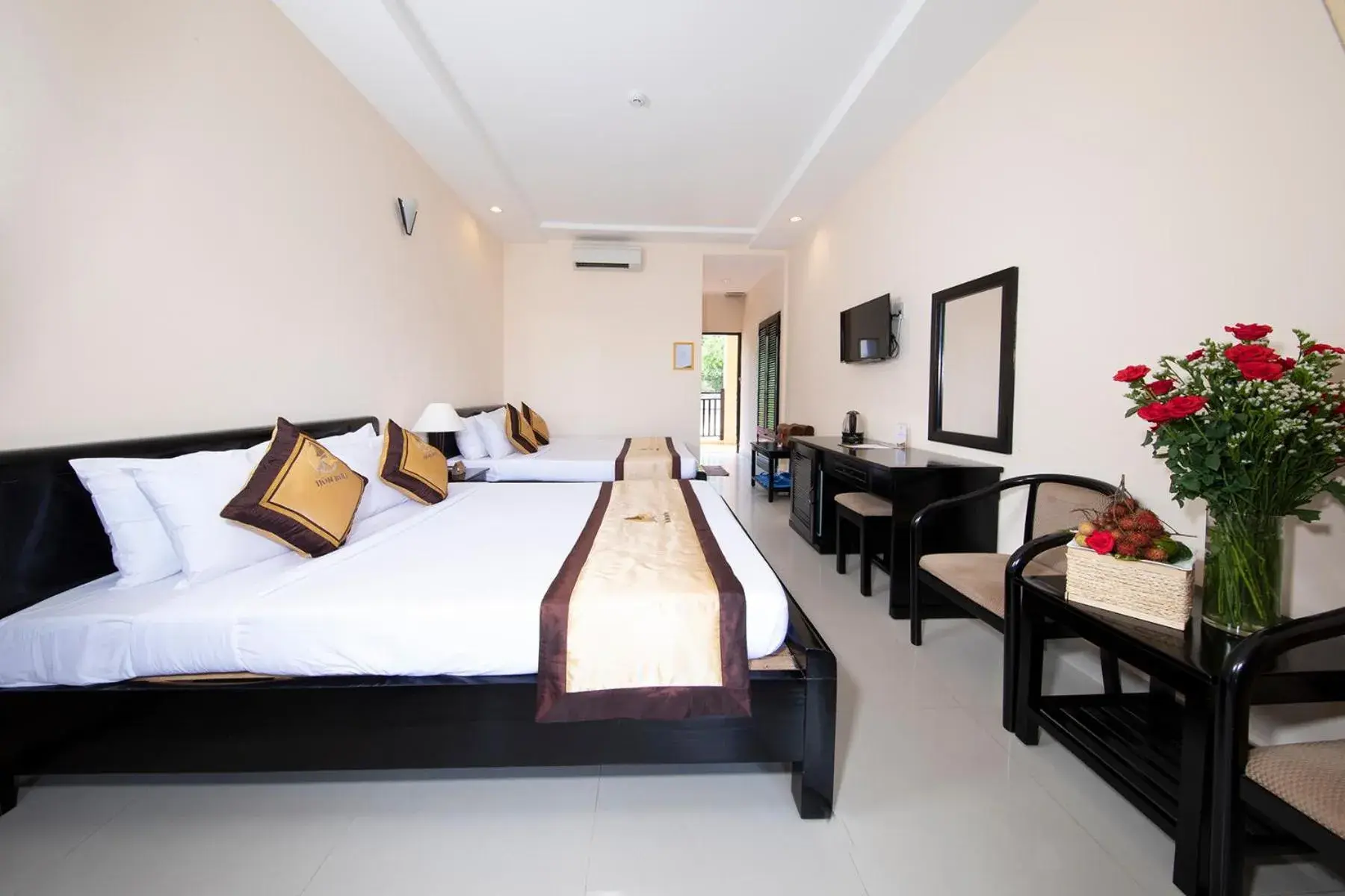 Bed in Hon Rom Central Beach Resort Bed in Hon Rom Central Beach Resort