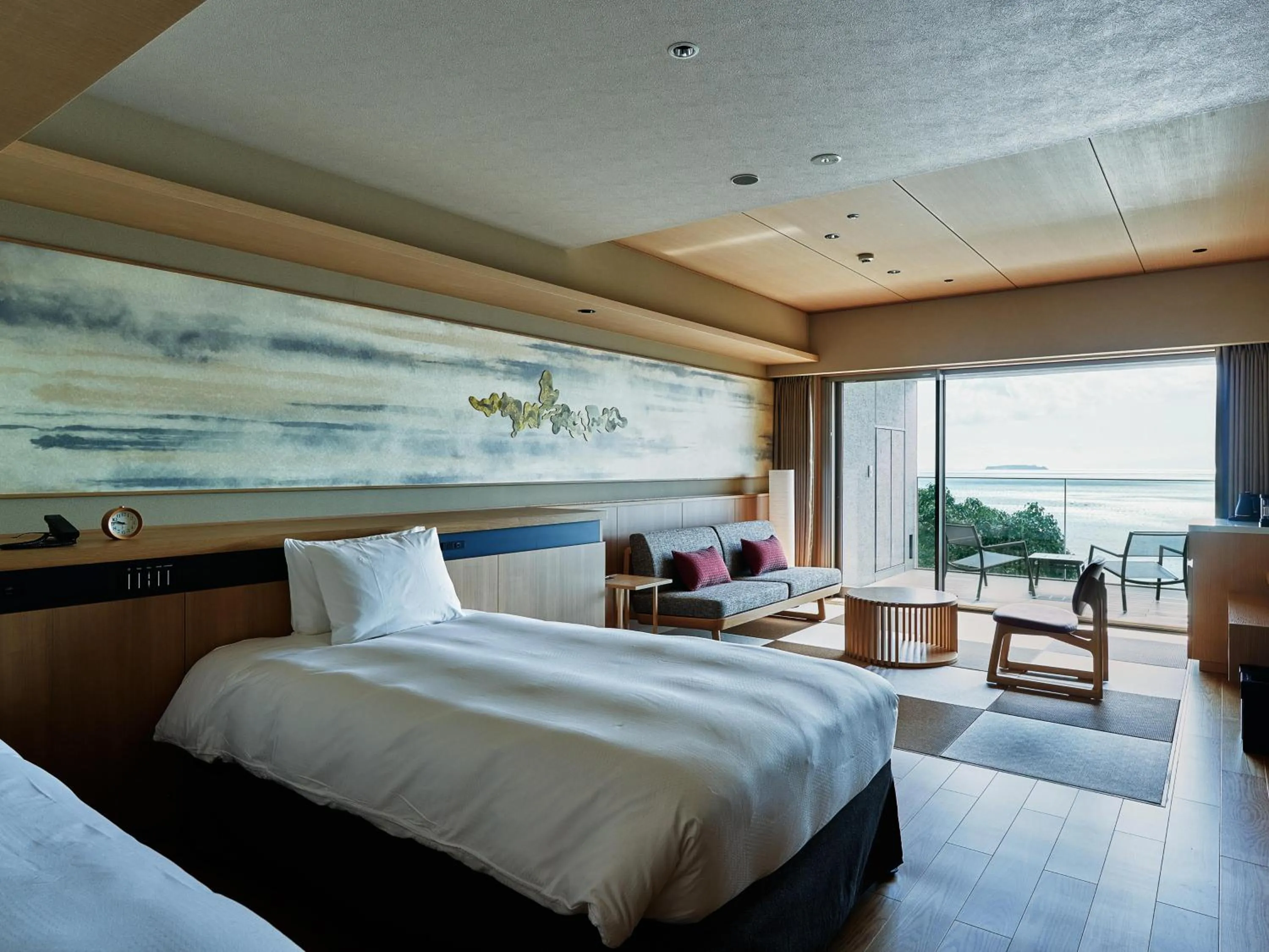 Photo of the whole room, Bed in Atami Izusan Karaku