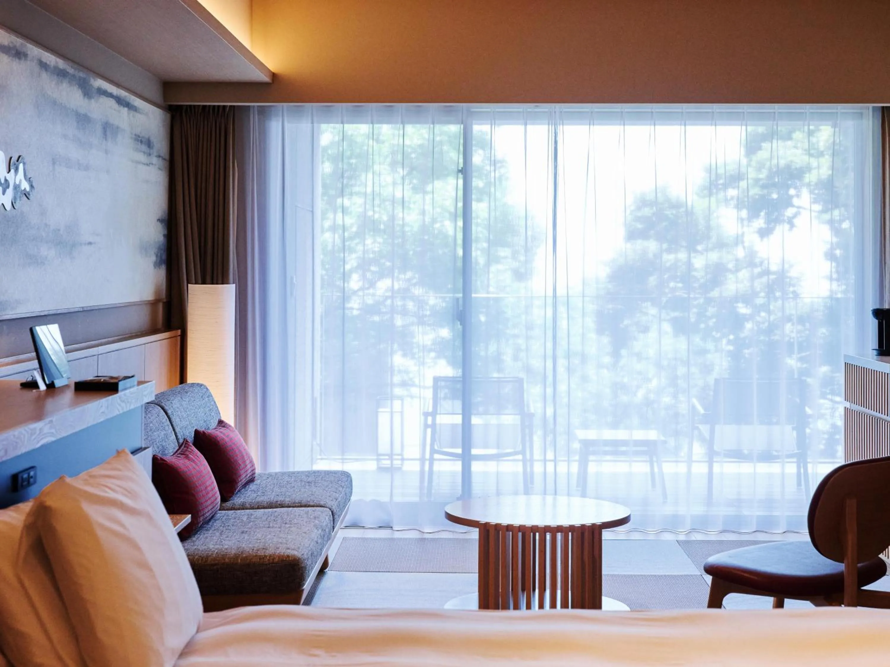 Photo of the whole room, Bed in Atami Izusan Karaku