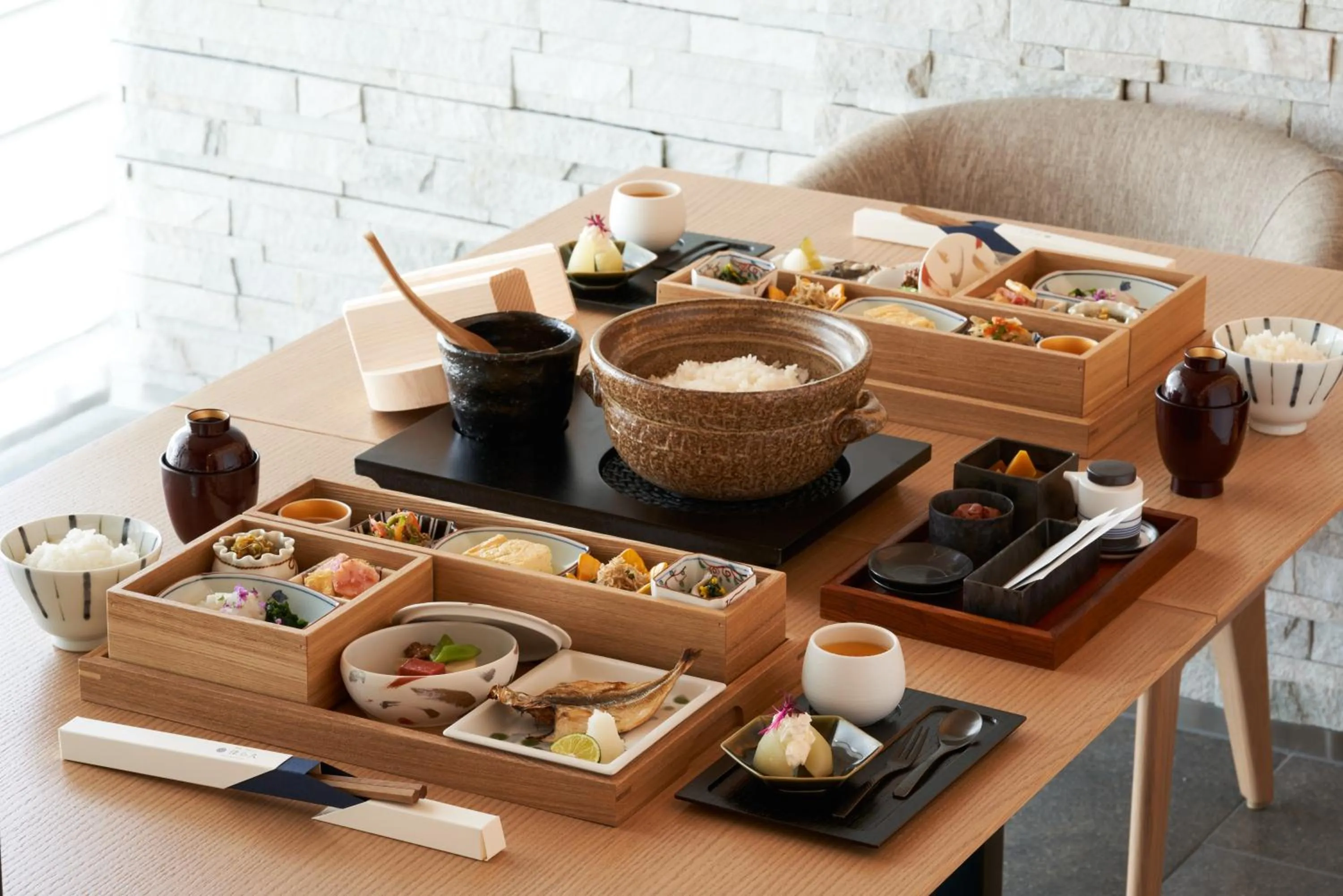 Restaurant/places to eat in Atami Izusan Karaku