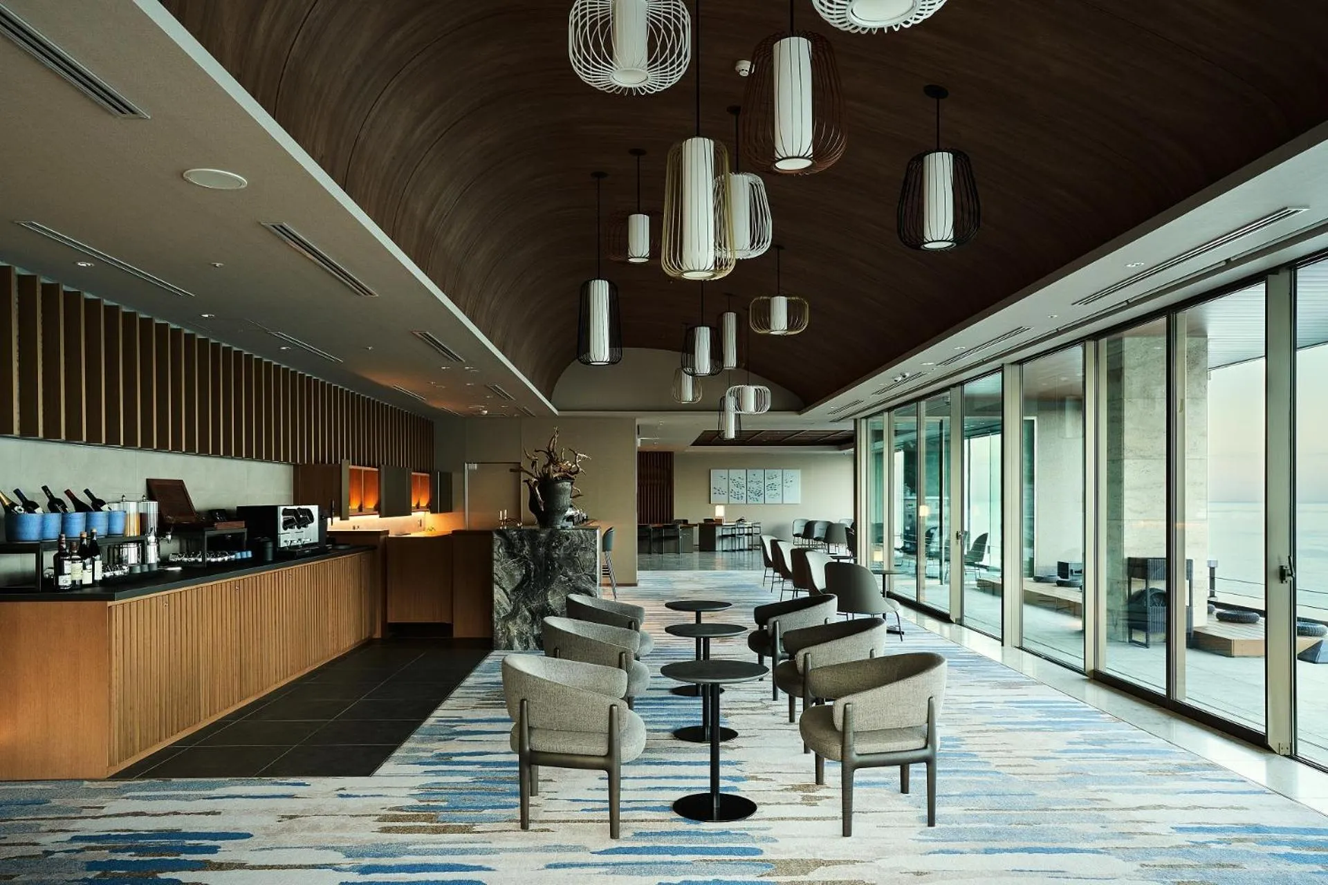 Communal lounge/ TV room in Atami Izusan Karaku