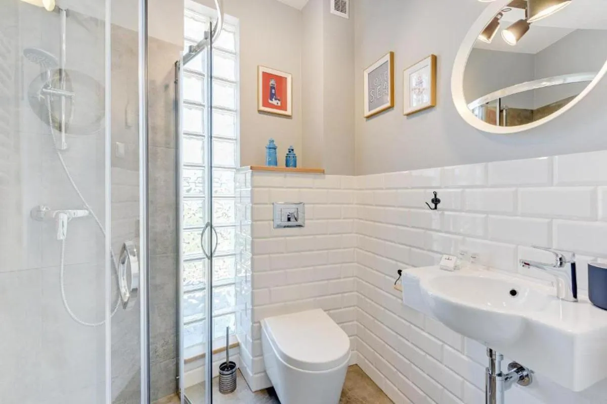 Bathroom in Navy Group - Willa Marina