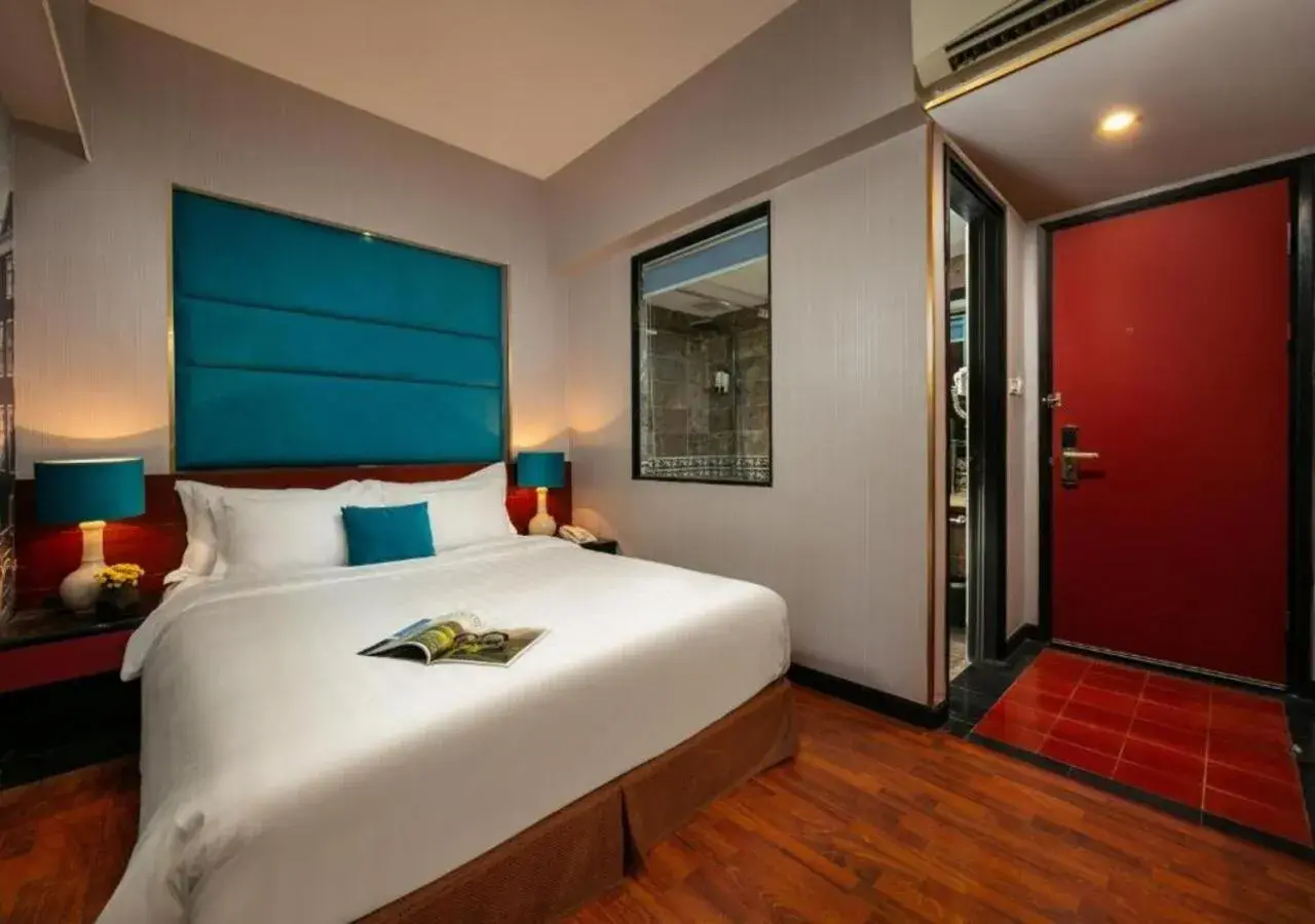 Deluxe Double Room with Window in Ja Cosmo Hotel and Spa Deluxe Double Room with Window in Ja Cosmo Hotel and Spa